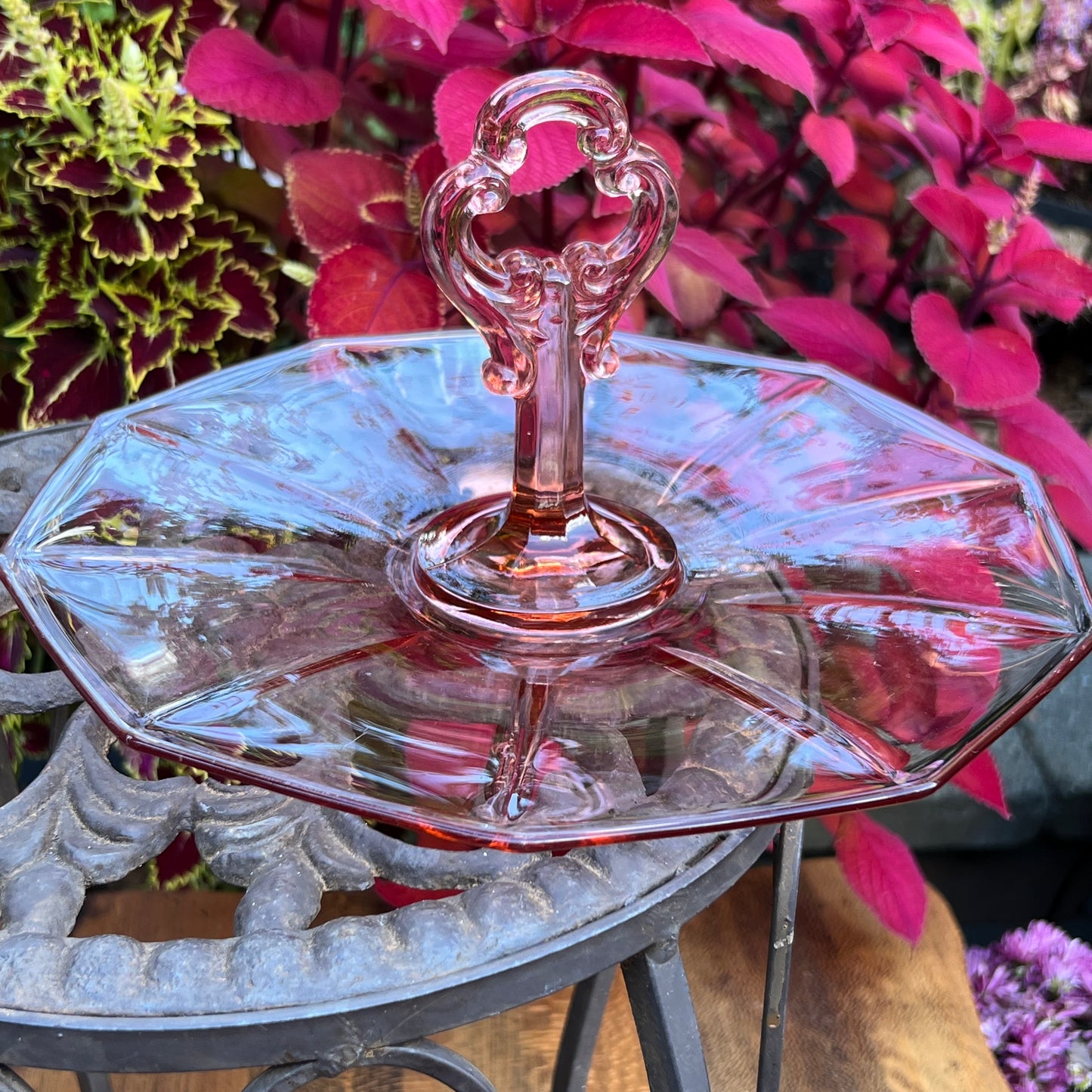 Cambridge Pink Decagon Tidbit Tray Keyhole Handle