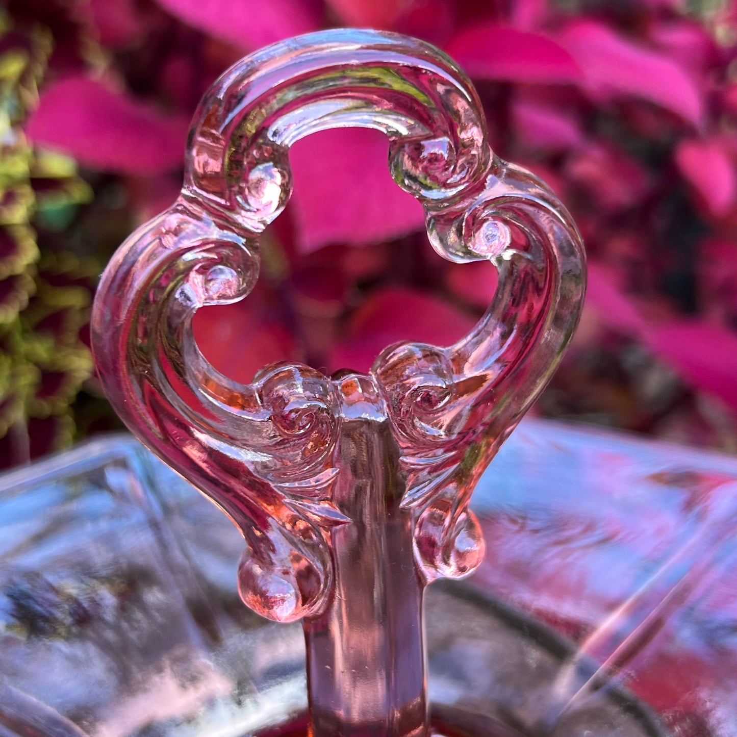 Cambridge Pink Decagon Tidbit Tray Keyhole Handle