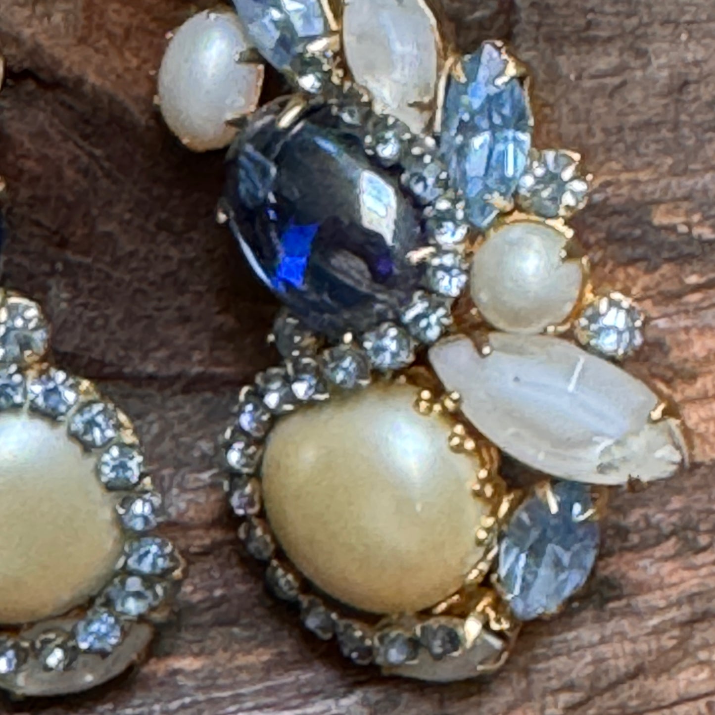 Vintage Hattie Carnegie Pin Matching Earring Set