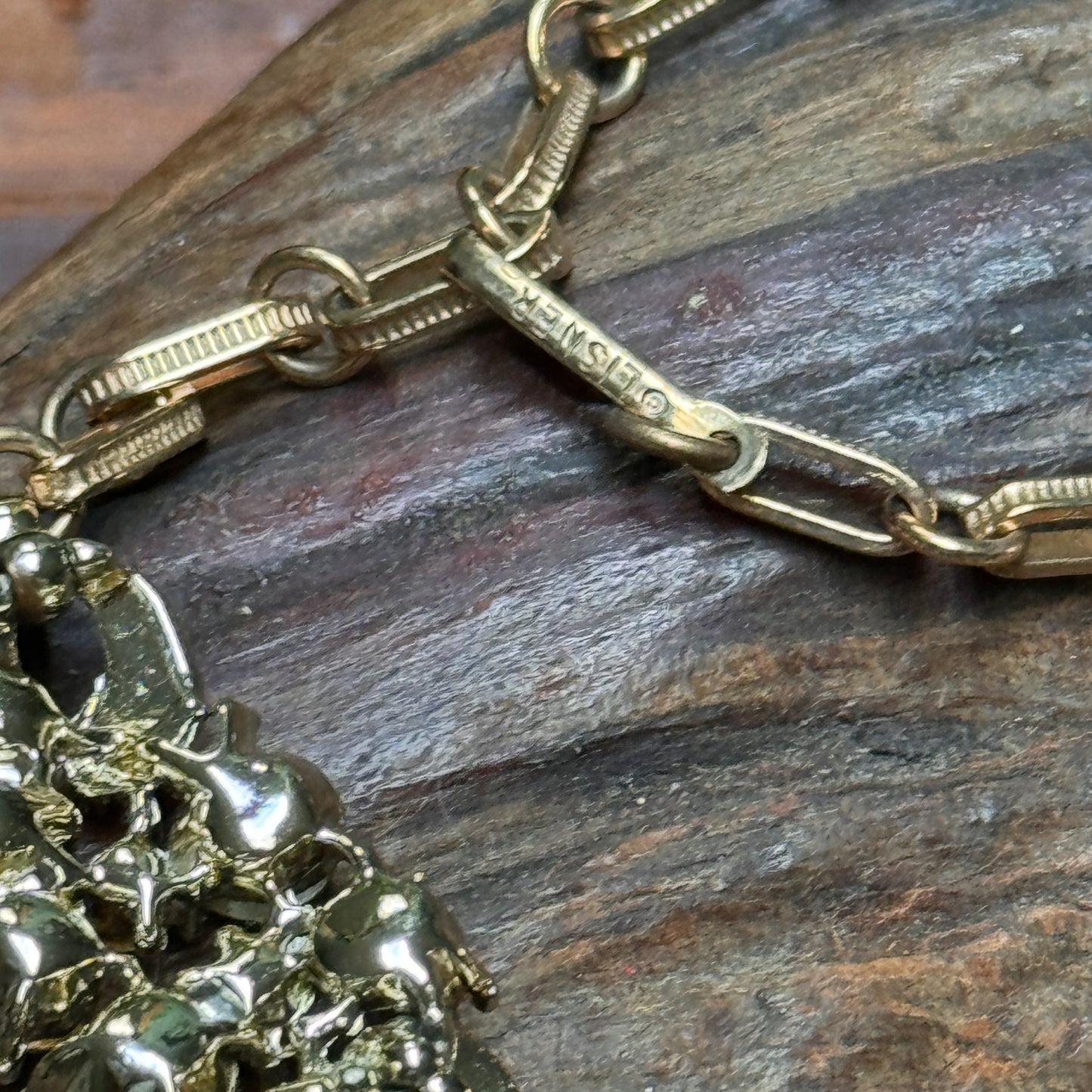 Vintage Lisner Soft Green Rhinestone Necklace