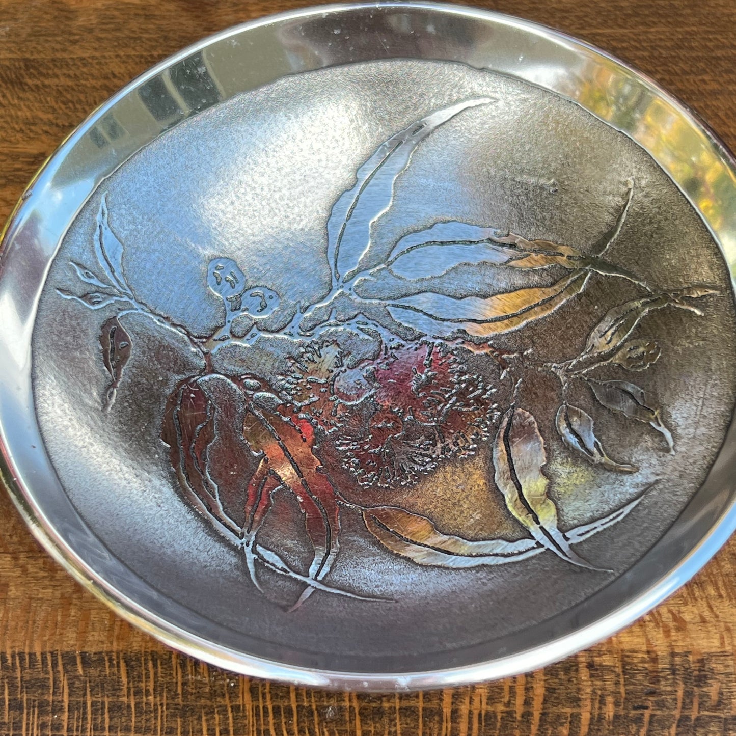 Don Scheil Handmade Nut Bowl Gum Leaf Design Australian