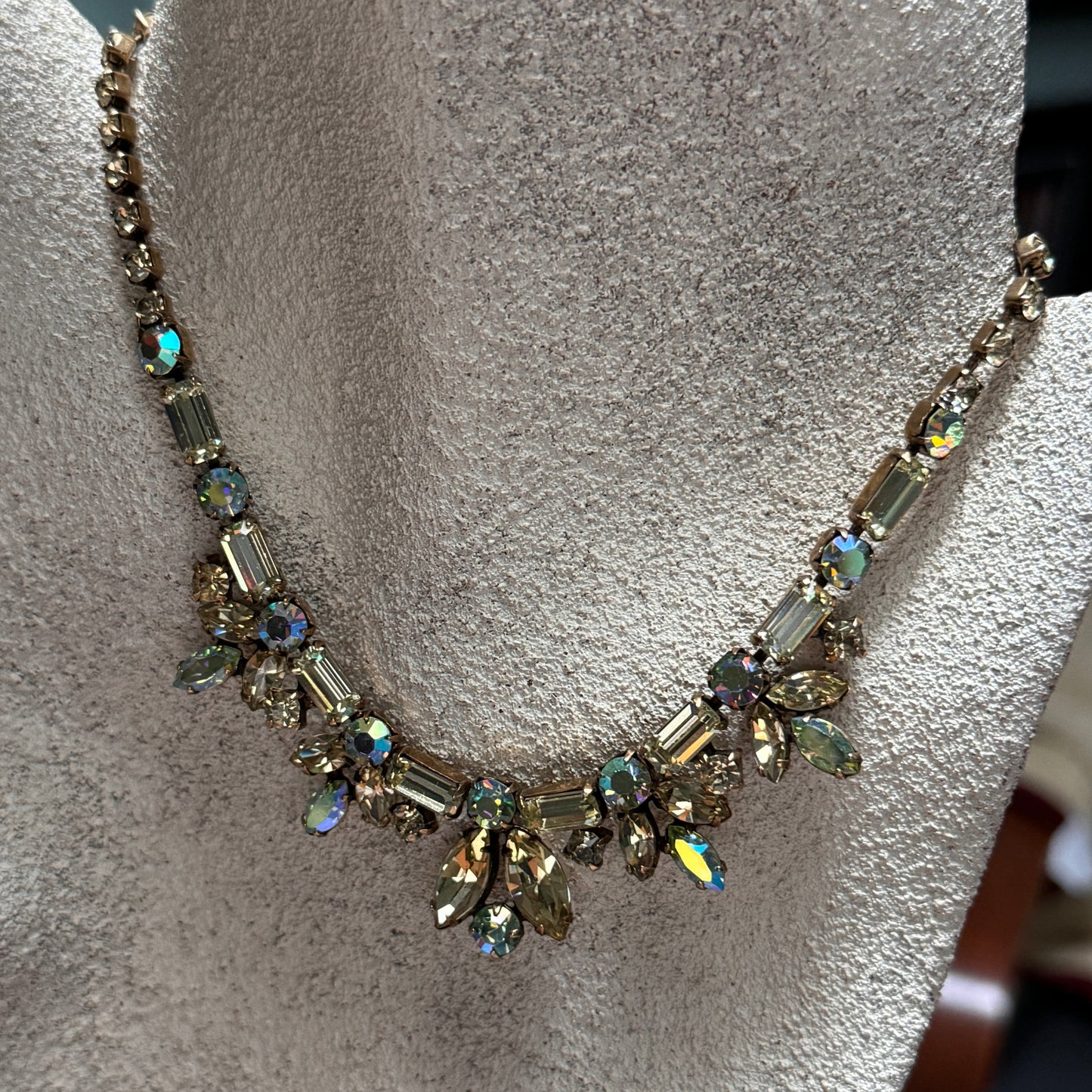 Vintage Regency Green Rhinestone Collar Necklace