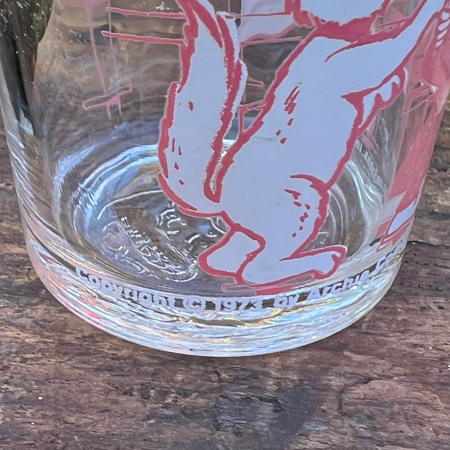 6 Vintage Archie, Looney Tunes Daffy Duck & Yosemite Sam Beverage Glasses