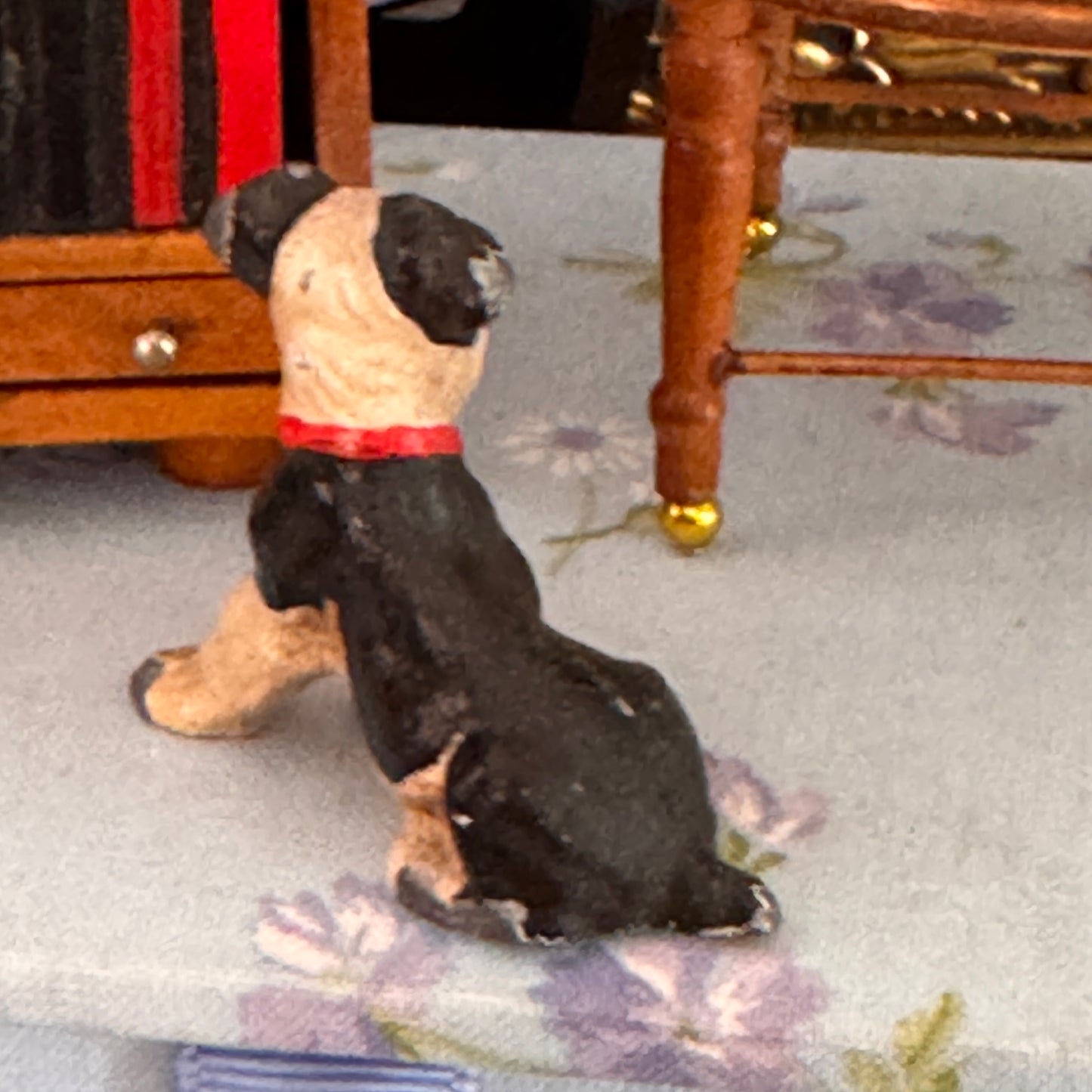 Vintage Dollhouse Miniature Hubley Cast Iron Dog