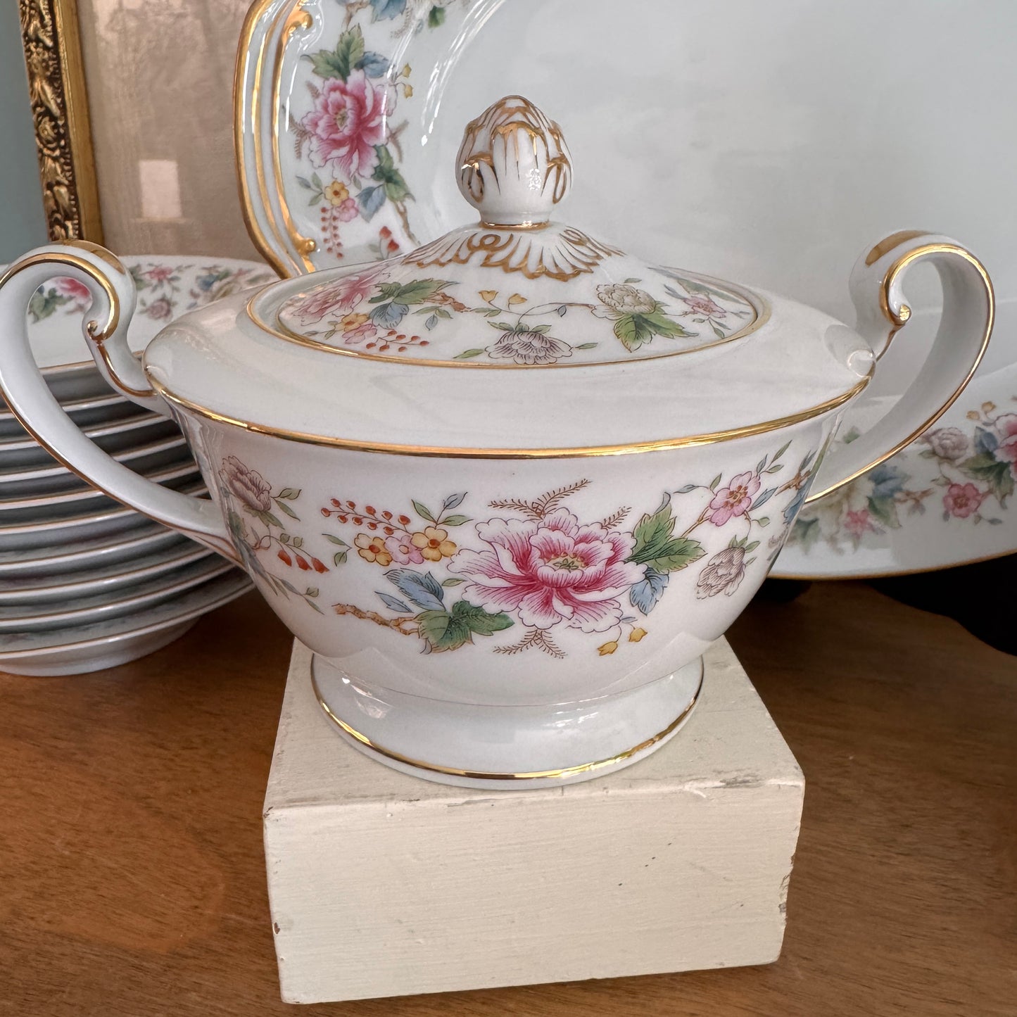 Noritake Nippon Toki Kaisha Floral Japanese Pedestal Sugar Bowl & Creamer 10 Fruit Bowls