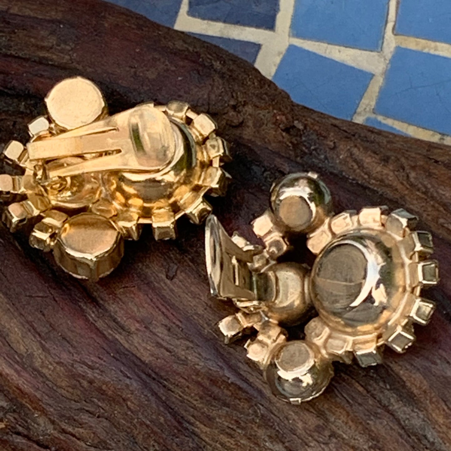 Sparkling Modern Looking Floral Rhinestone Earrings