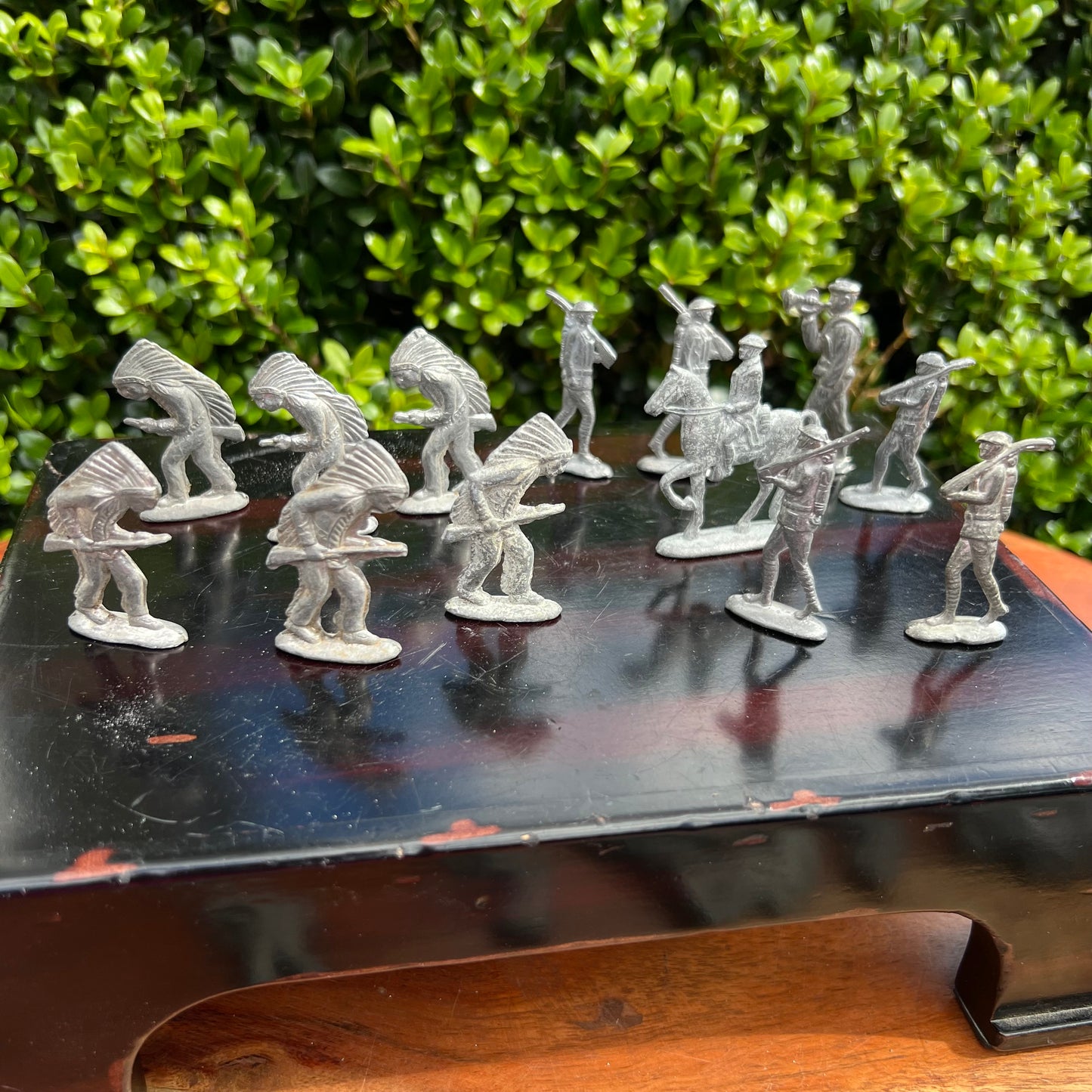 13 Vintage Lead Toys Soldiers & Native American Indians