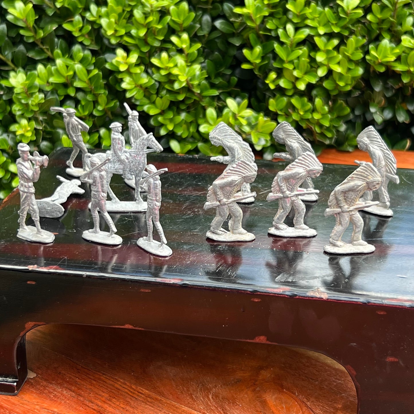 13 Vintage Lead Toys Soldiers & Native American Indians