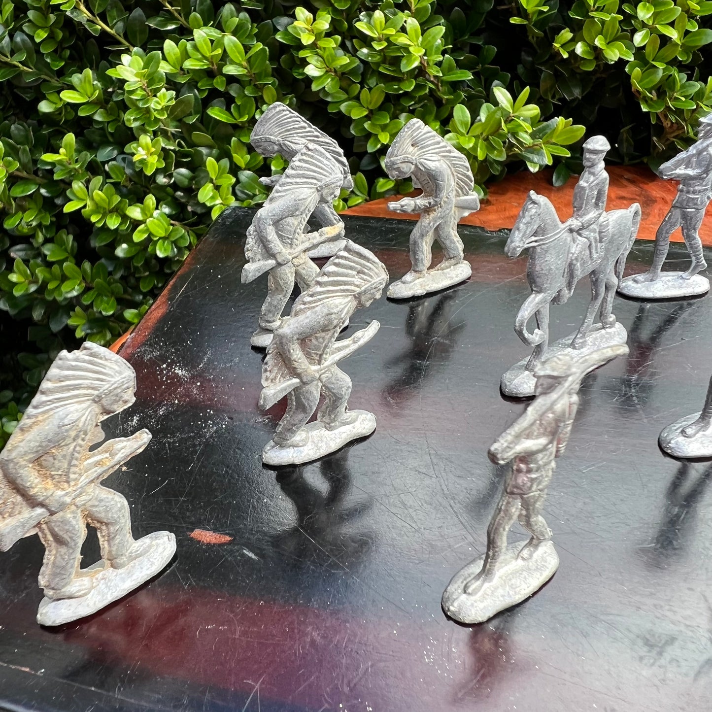 16 Vintage Lead Toys Soldiers & Native American Indians