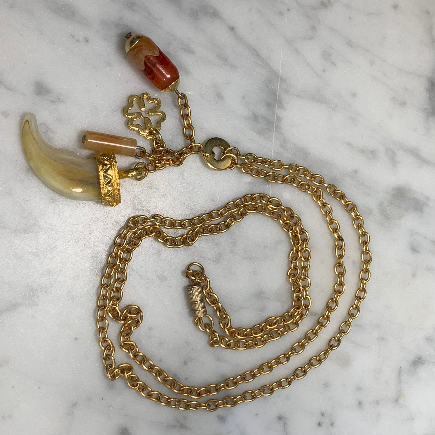 Vintage Horn & Clover Good Luck Charm Pendant Necklace