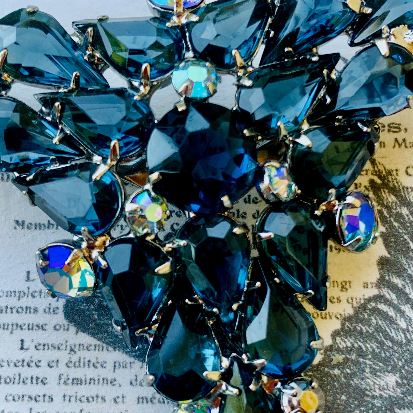 Vintage Modern Looking Sparkling Rhinestone Triangular Spray Pin