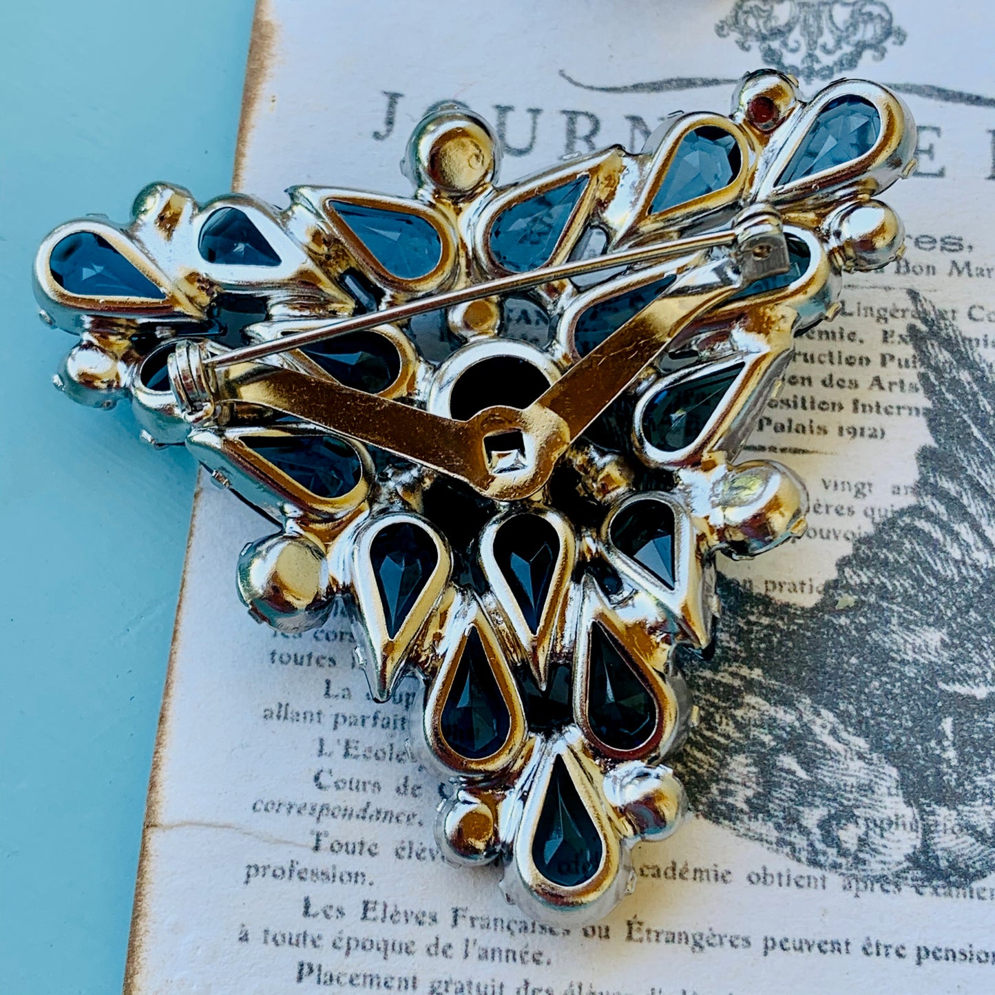 Vintage Modern Looking Sparkling Rhinestone Triangular Spray Pin