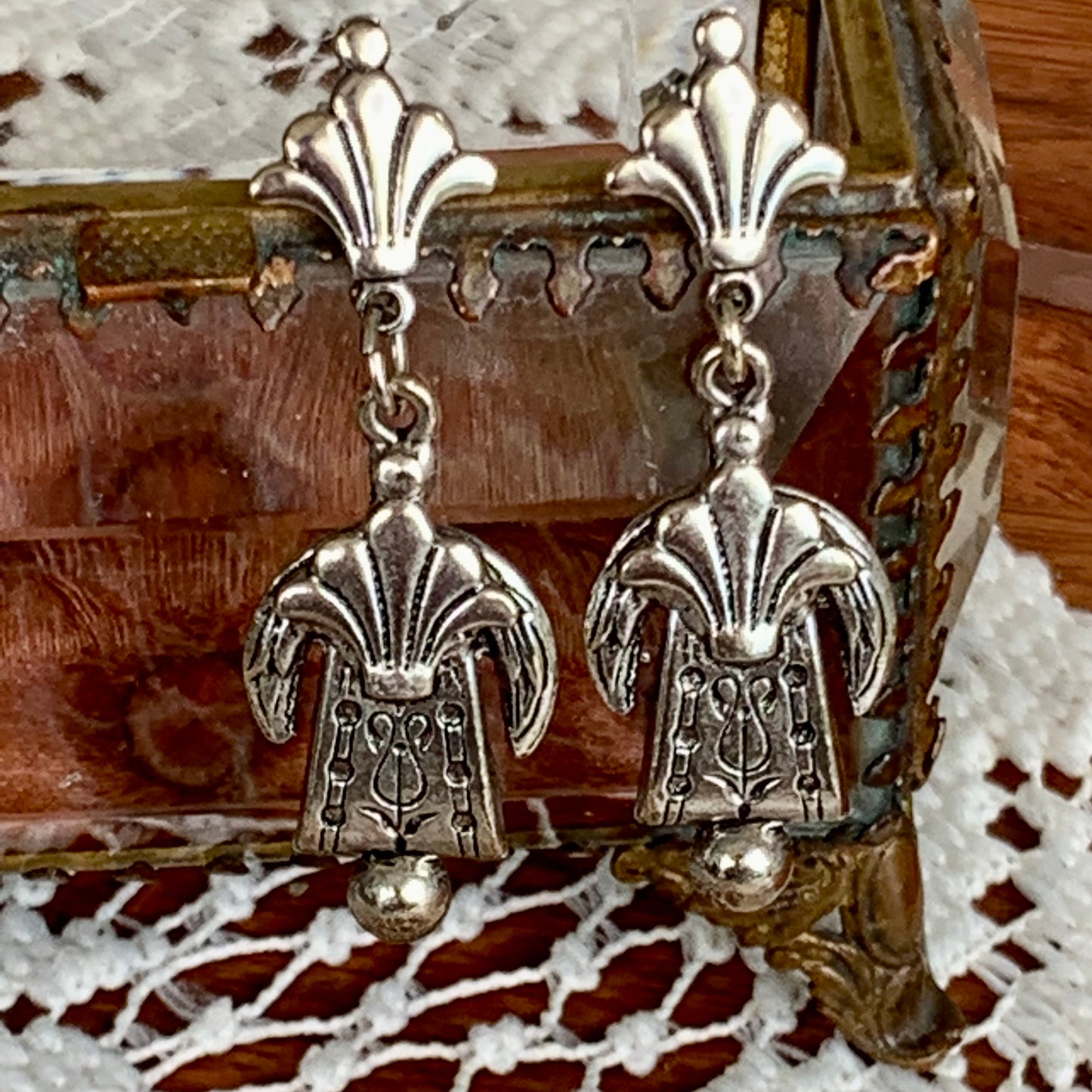 Vintage Dangling Silver Tone Pierced Earrings 14K Gold Posts
