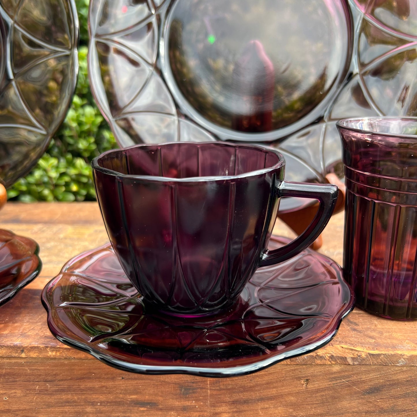 14 Pc Vintage Hazel Atlas Glass Amethyst Moderntone Plates,Tea Cups +
