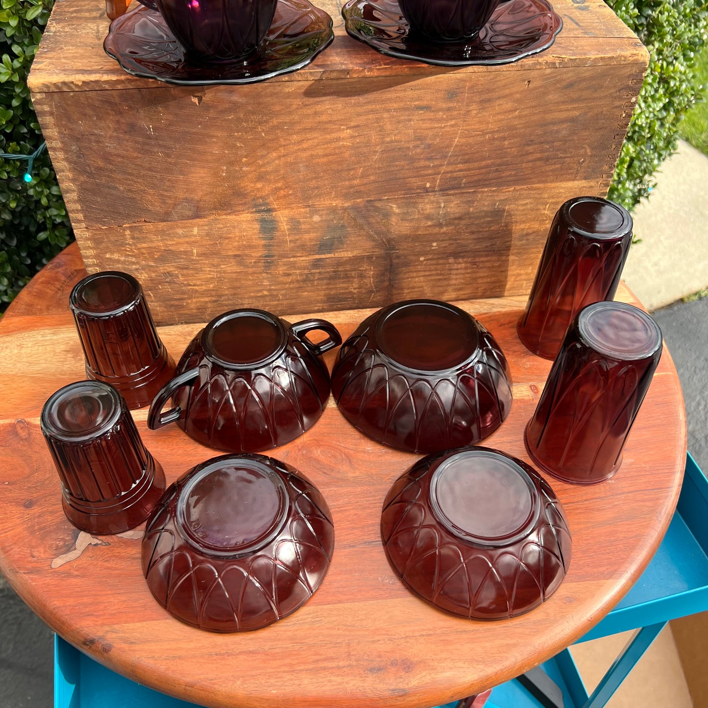 14 Pc Vintage Hazel Atlas Glass Amethyst Moderntone Plates,Tea Cups +