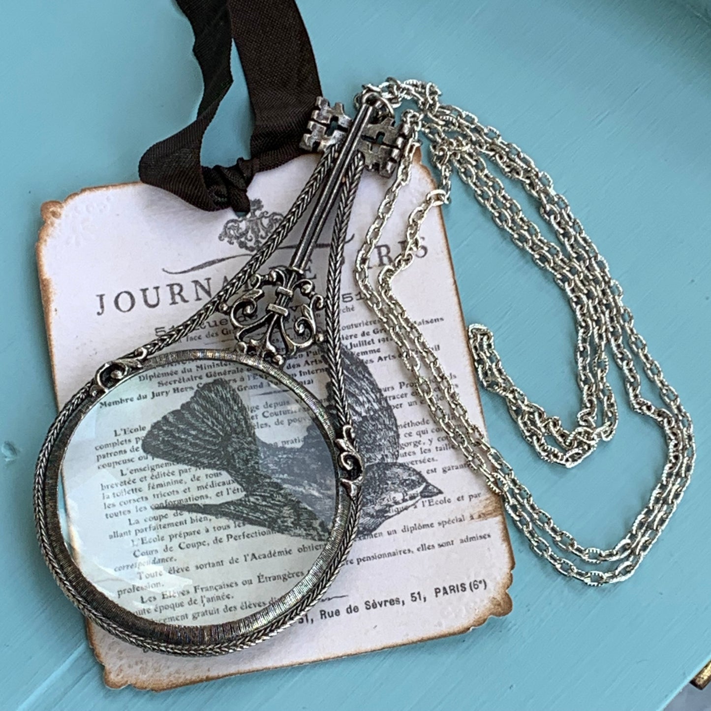 Vintage Florenza Victorian Revival Magnifying Necklace