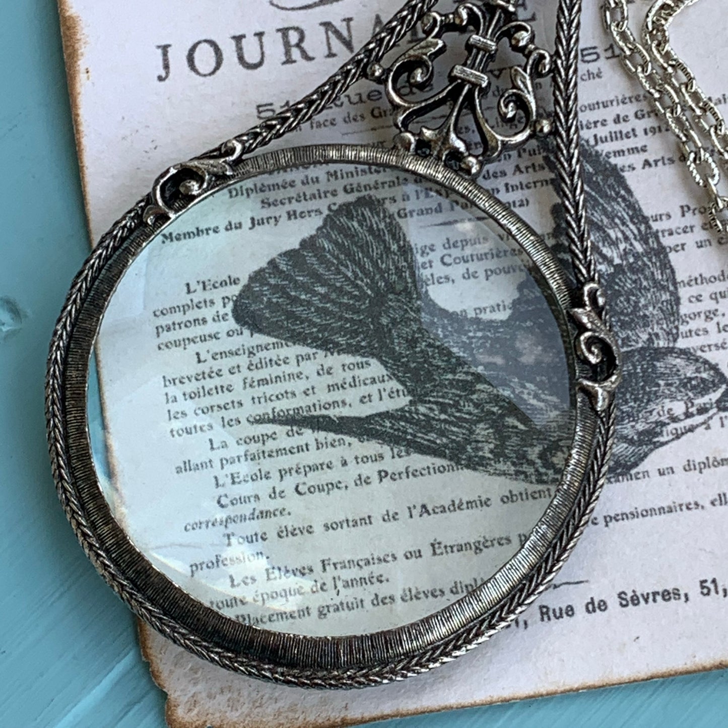 Vintage Florenza Victorian Revival Magnifying Necklace