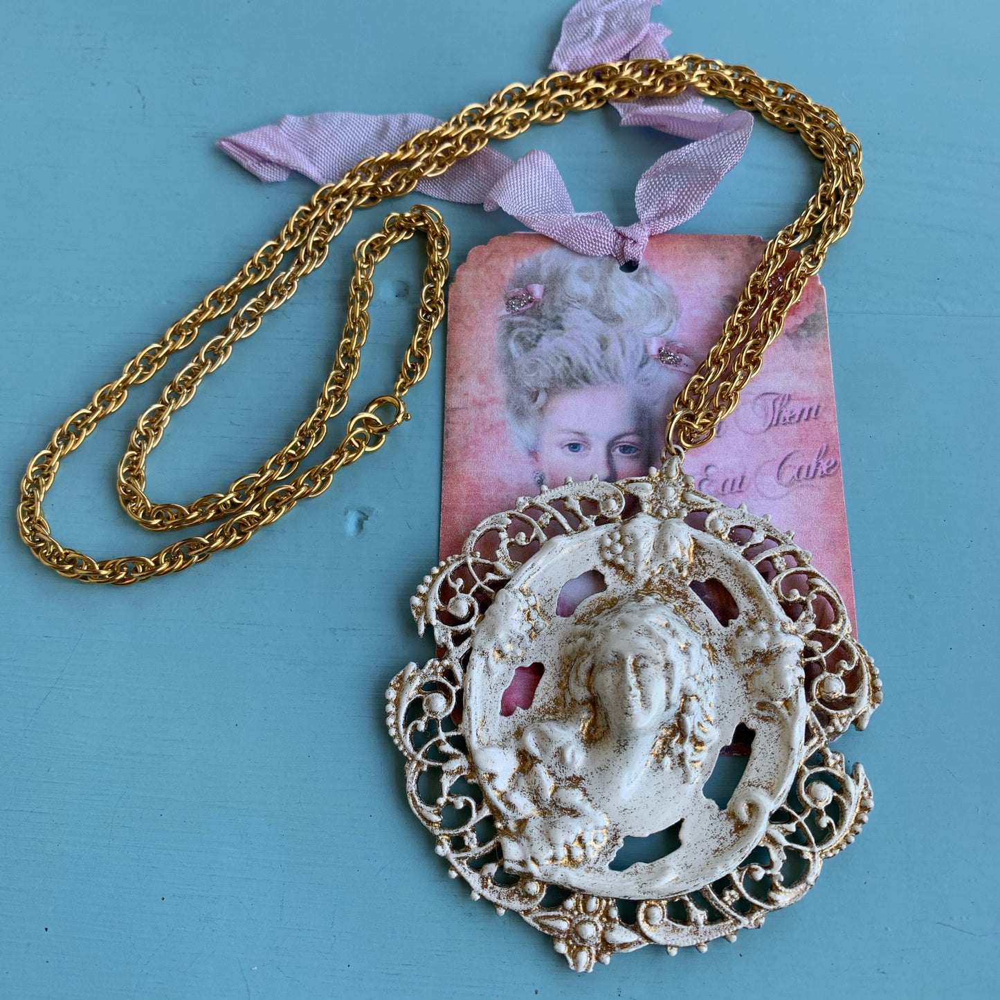 Vintage Gilt & White Enamel Pendant Necklace