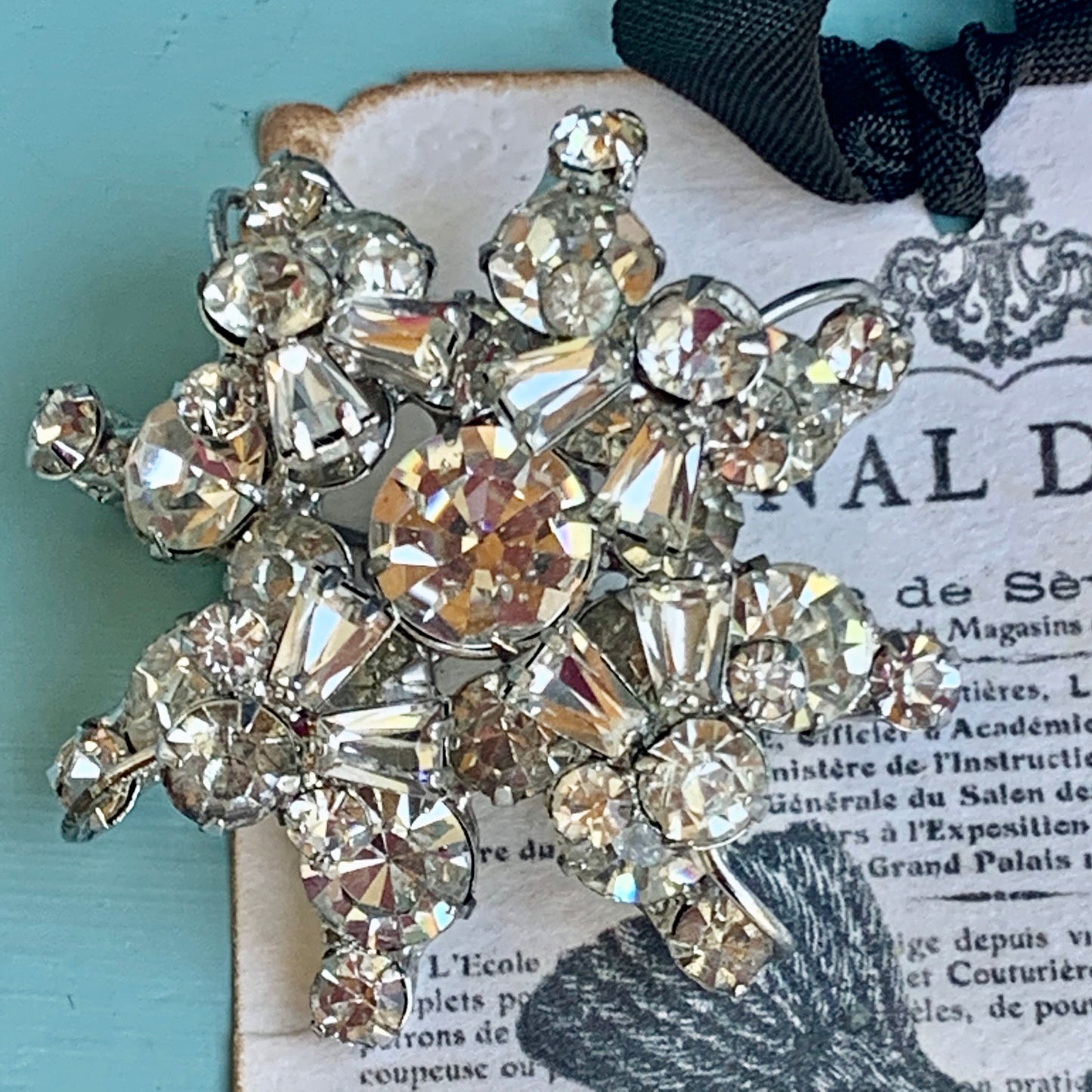 Showstopping Vintage Clear Rhinestone Overlay Pin