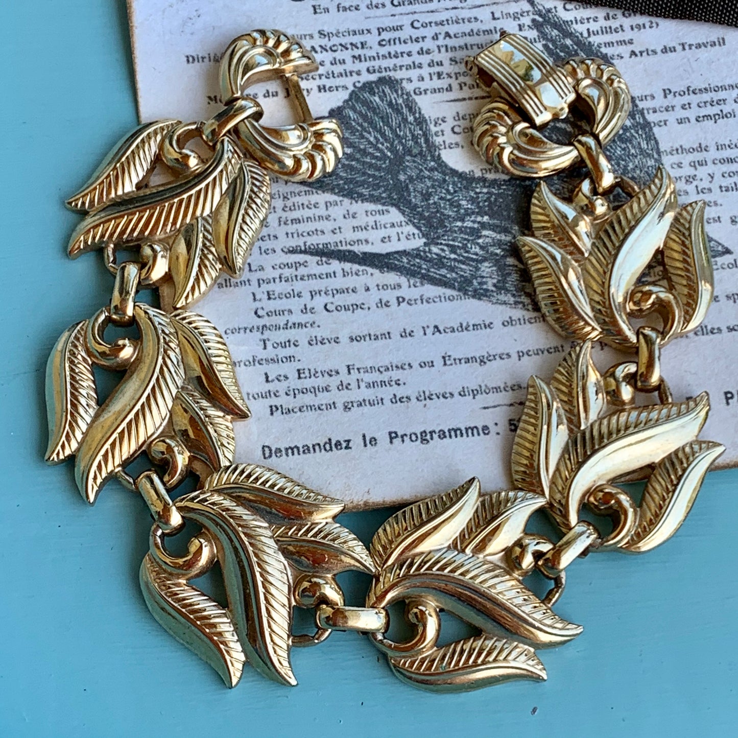 Vintage Hefty Modern Looking Bracelet