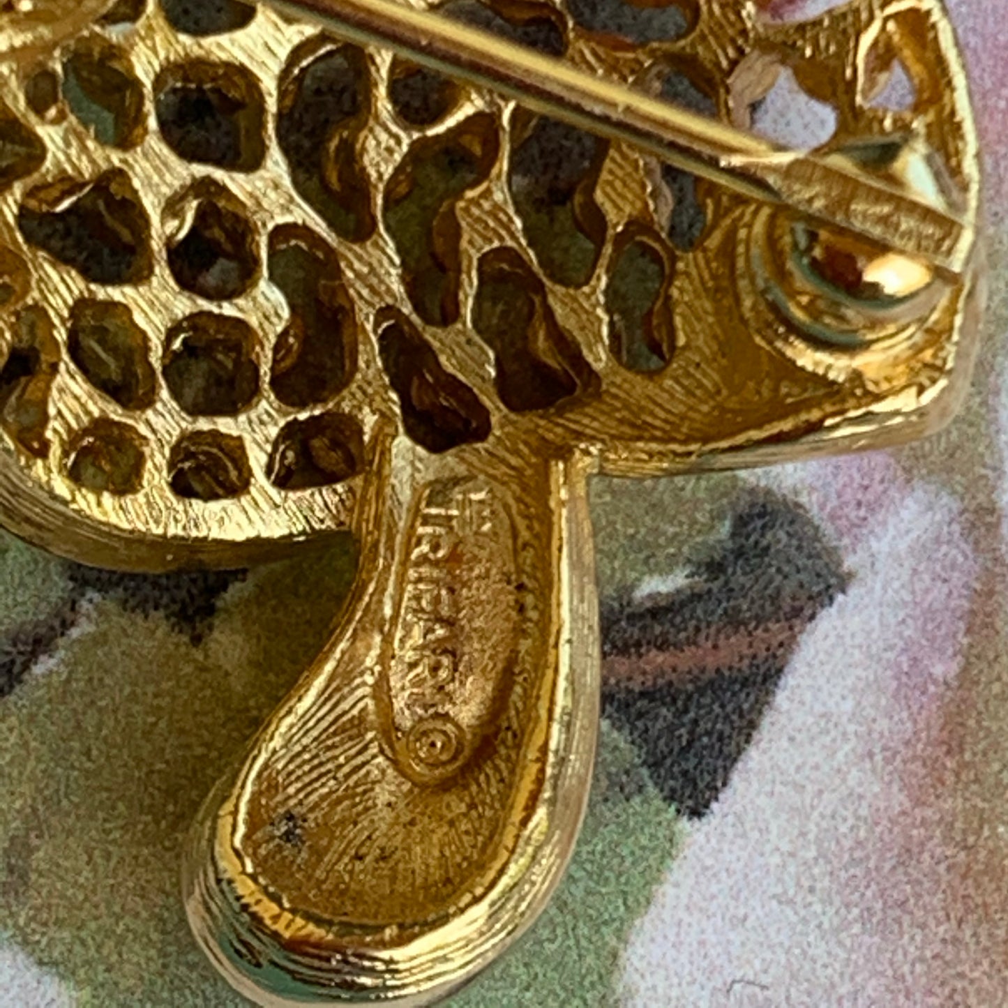 Vintage Trifari Toadstool Pin