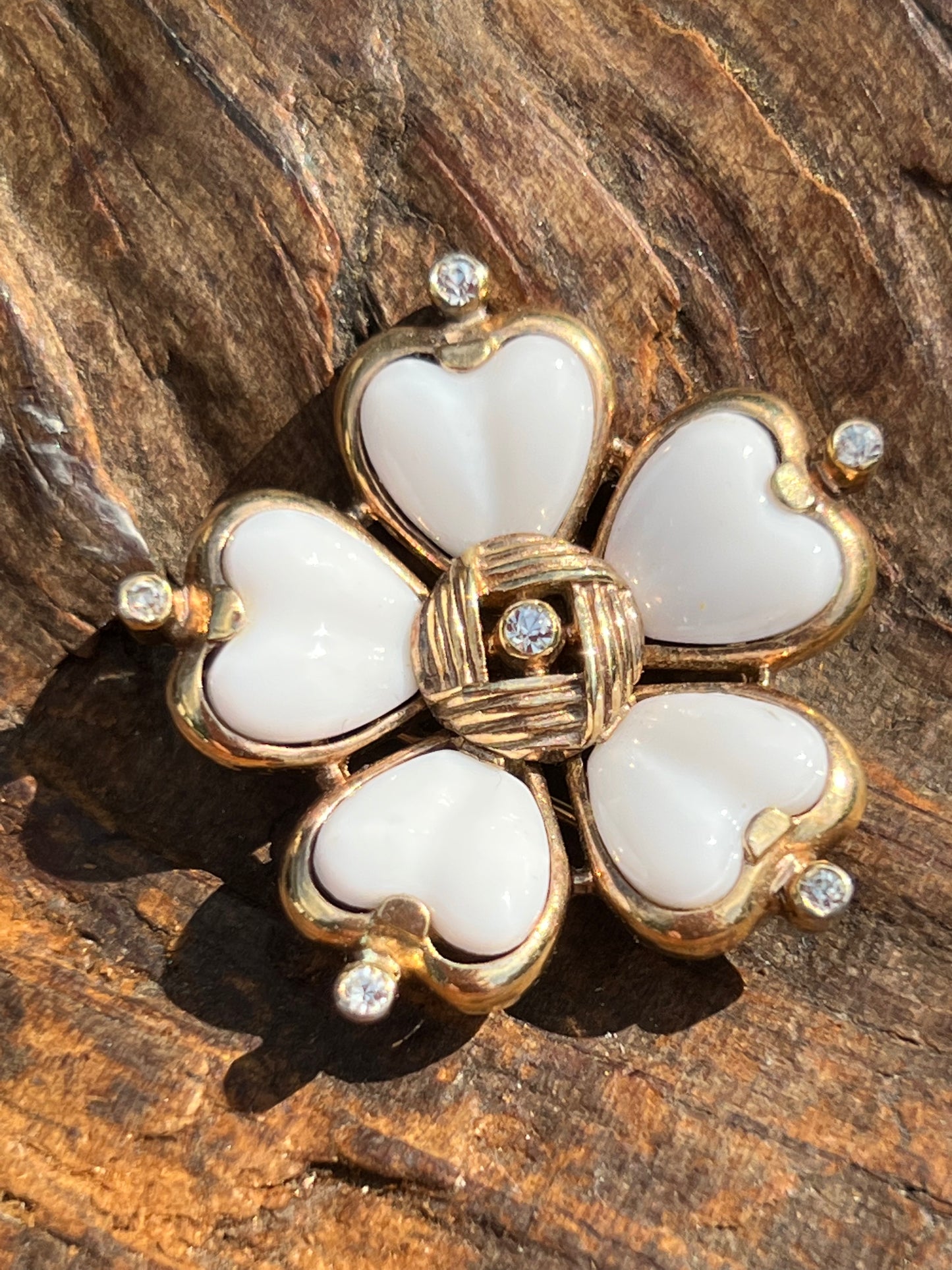 Vintage Mazer Brothers Art Glass Pin
