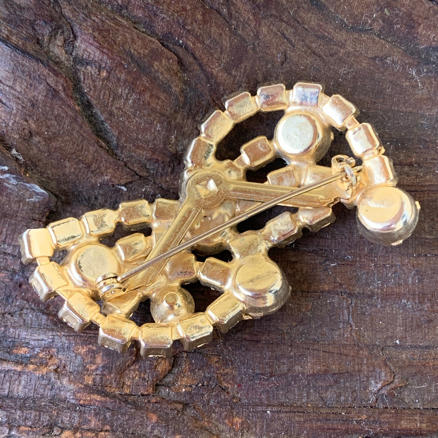 Vintage Rhinestone Modern Looking Pin