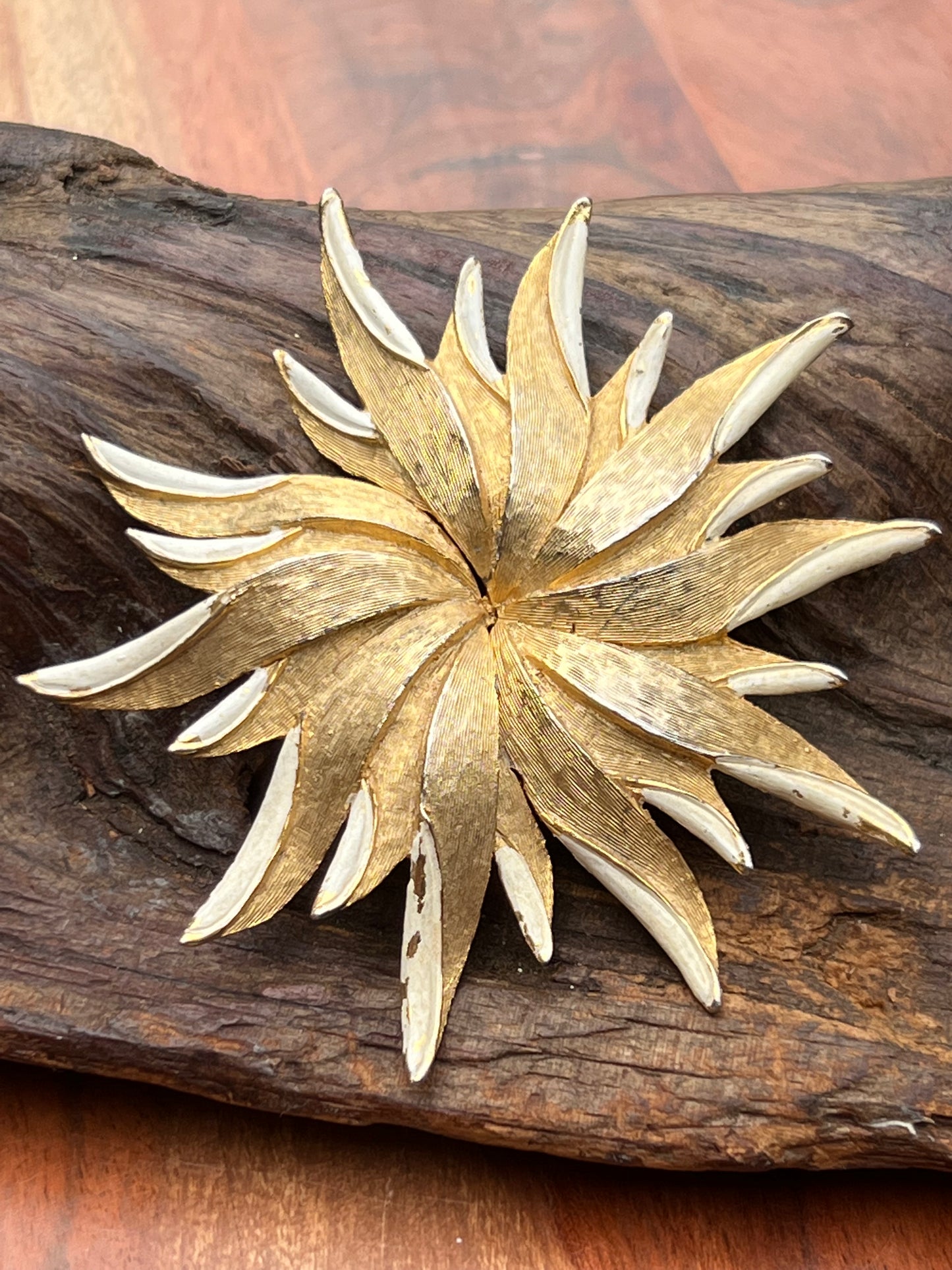 Vintage Hattie Carnegie Gold Tone & White Enamel Star Pin