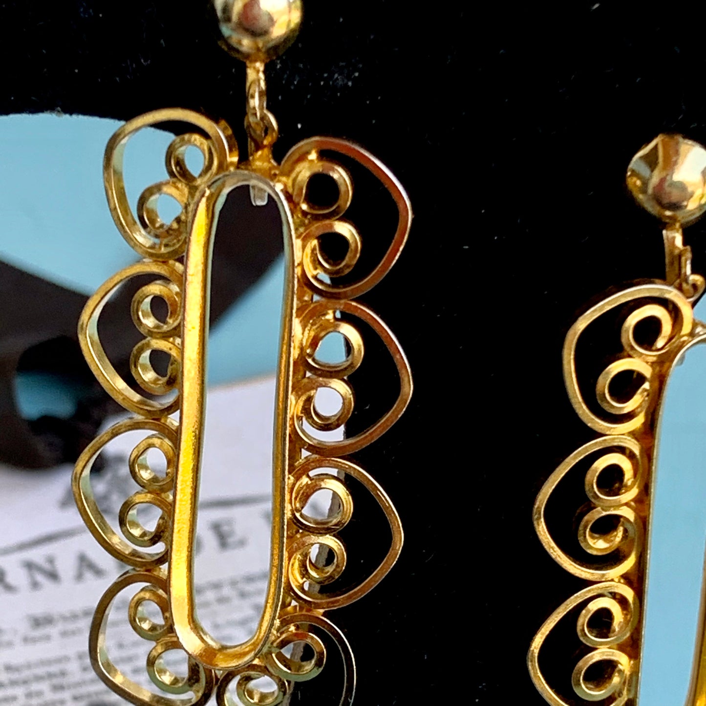 Vintage Dangling Heart Shaped Scroll Earrings
