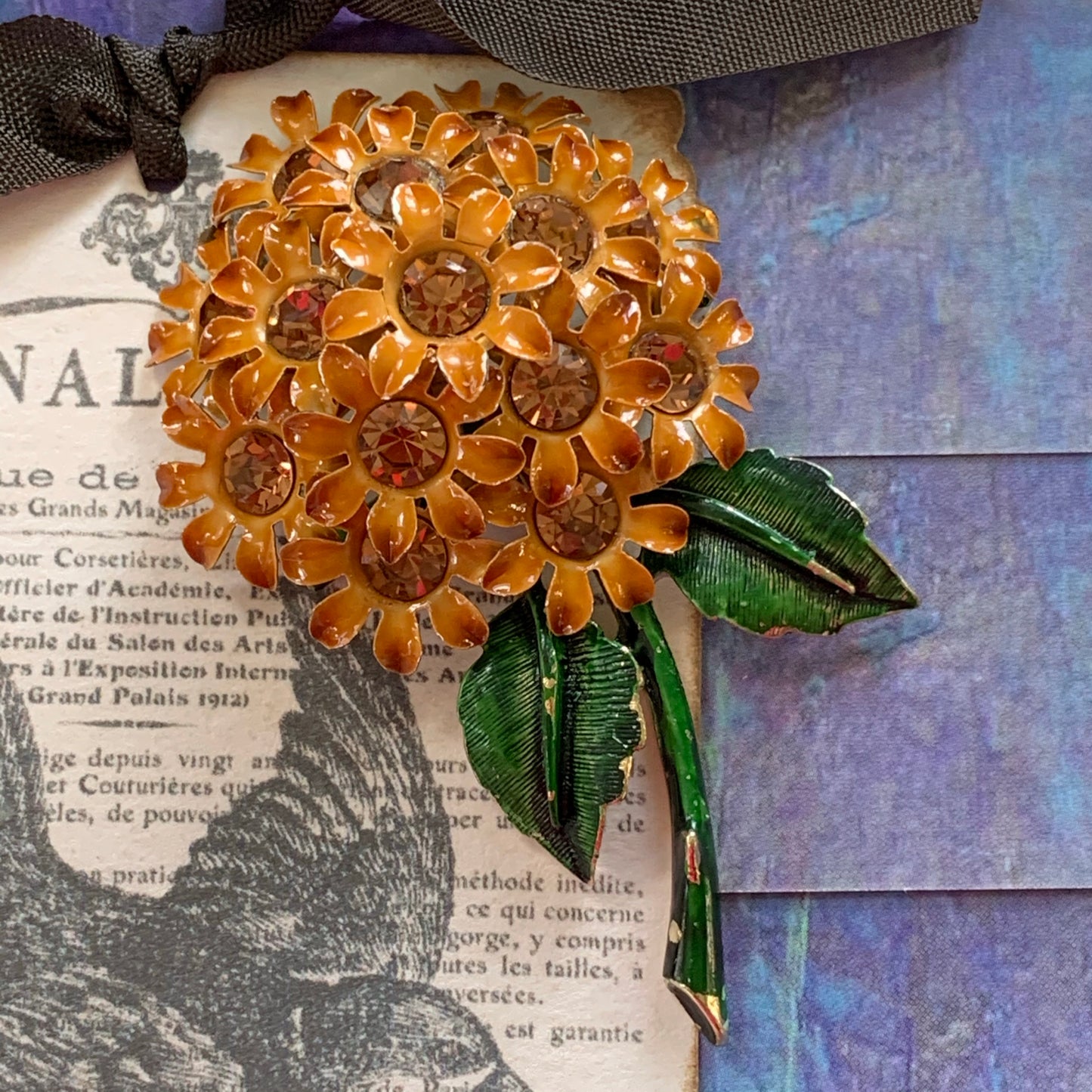 Vintage Enamel Hydrangea Pin - Lady Slippers