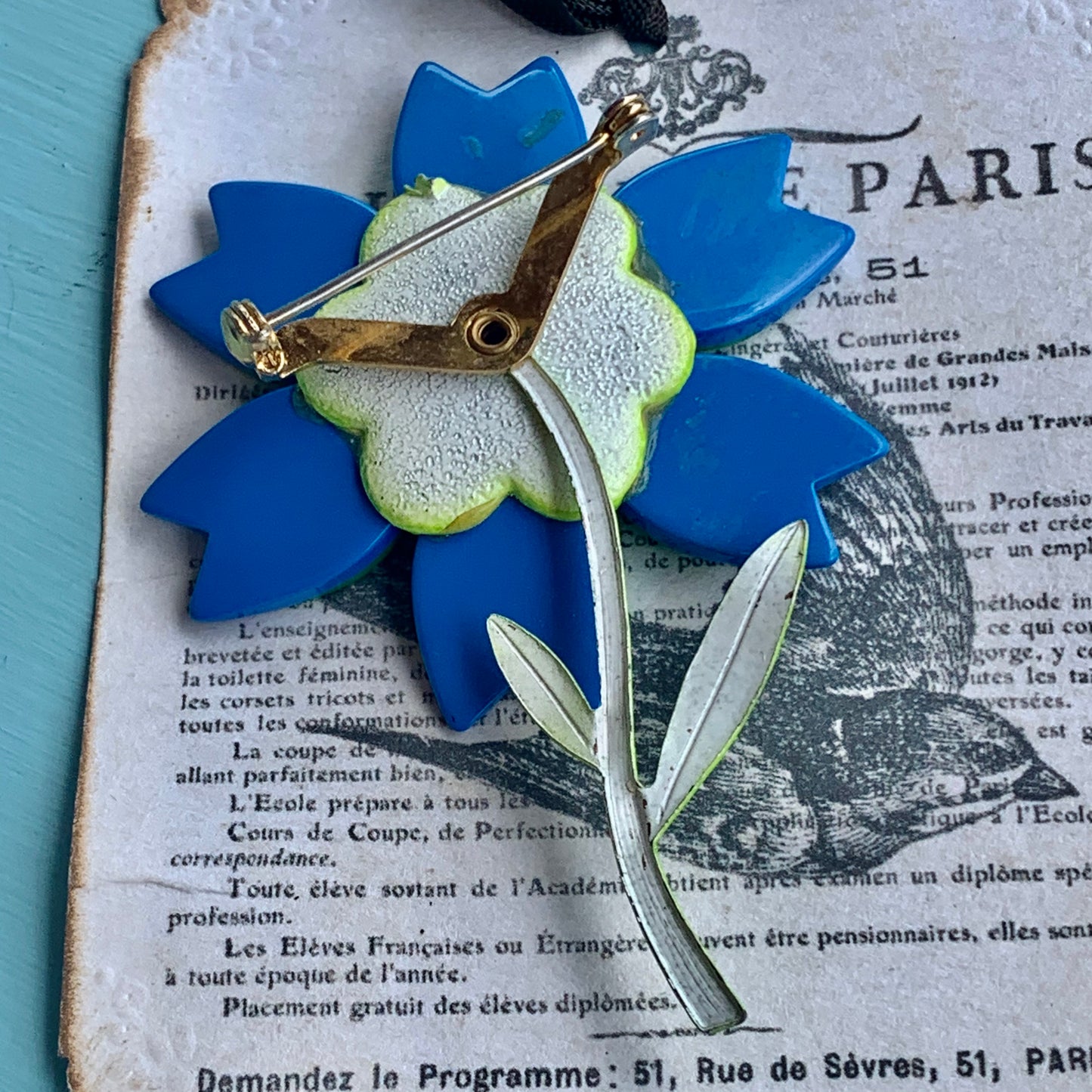 Modern Looking Thermoset Enamel Flower Pin