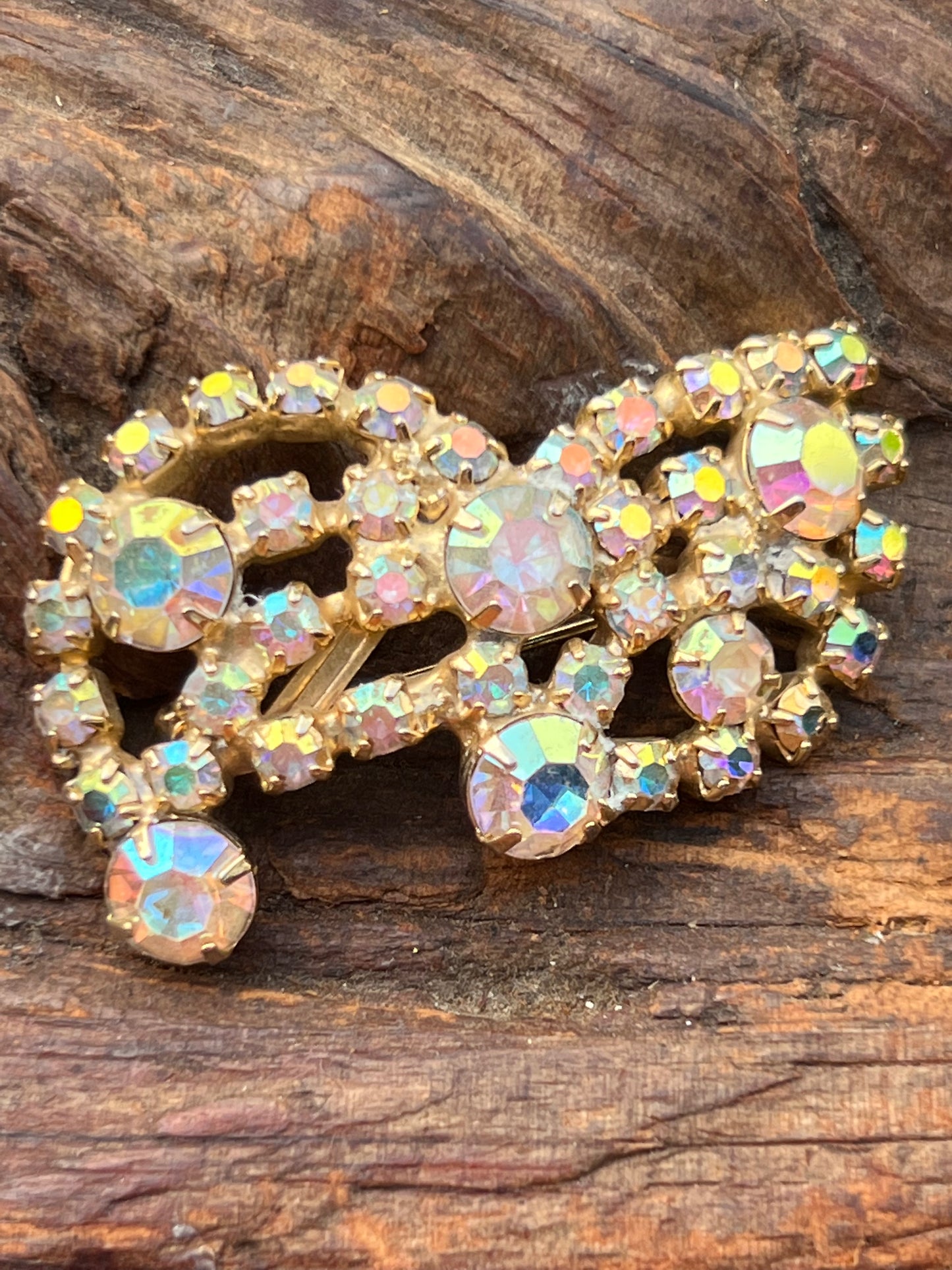 Vintage Rhinestone Modern Looking Pin