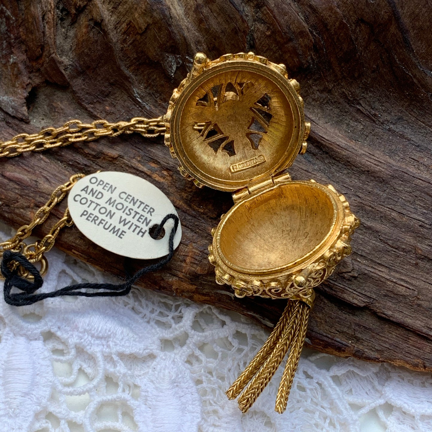 Vintage Florenza Bal-de-Parfum Perfume Necklace