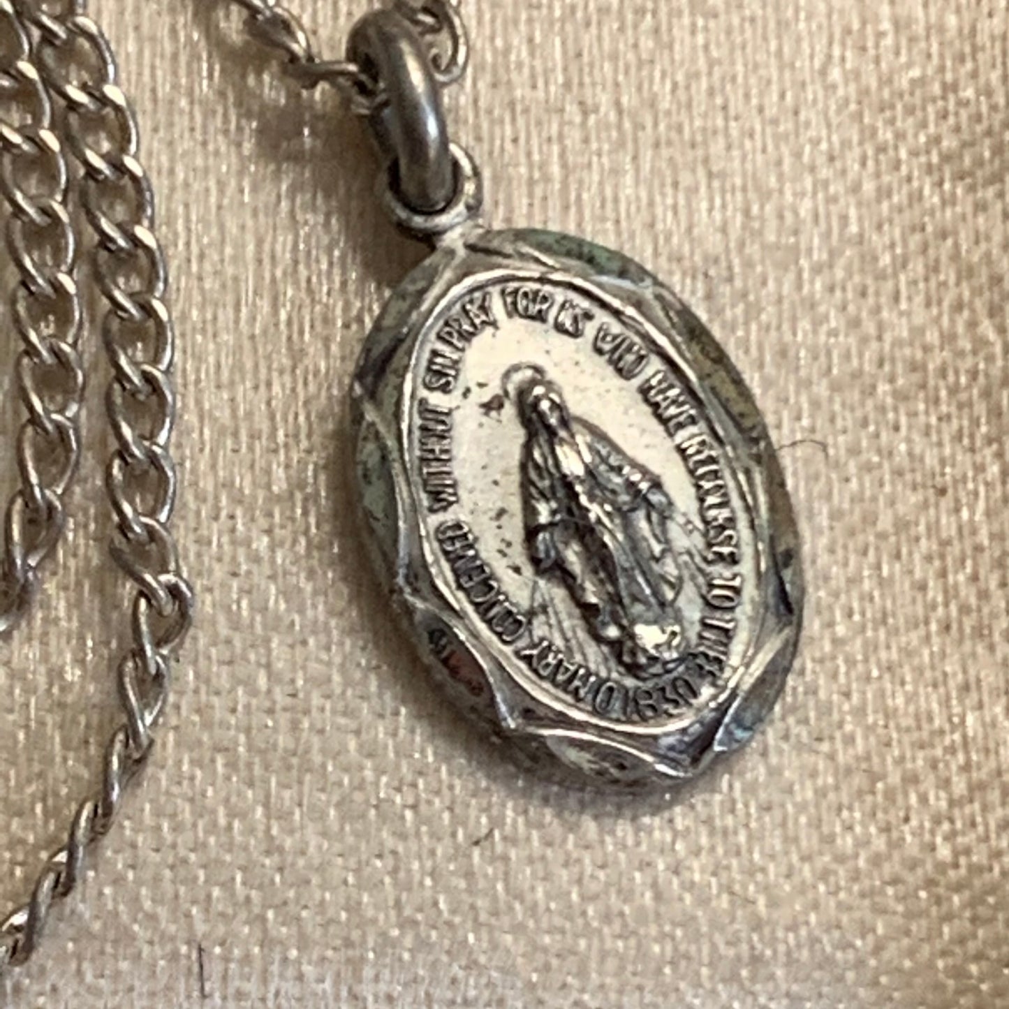 Vintage Creed Sterling Silver Child's Immaculate Mary Medal Necklace
