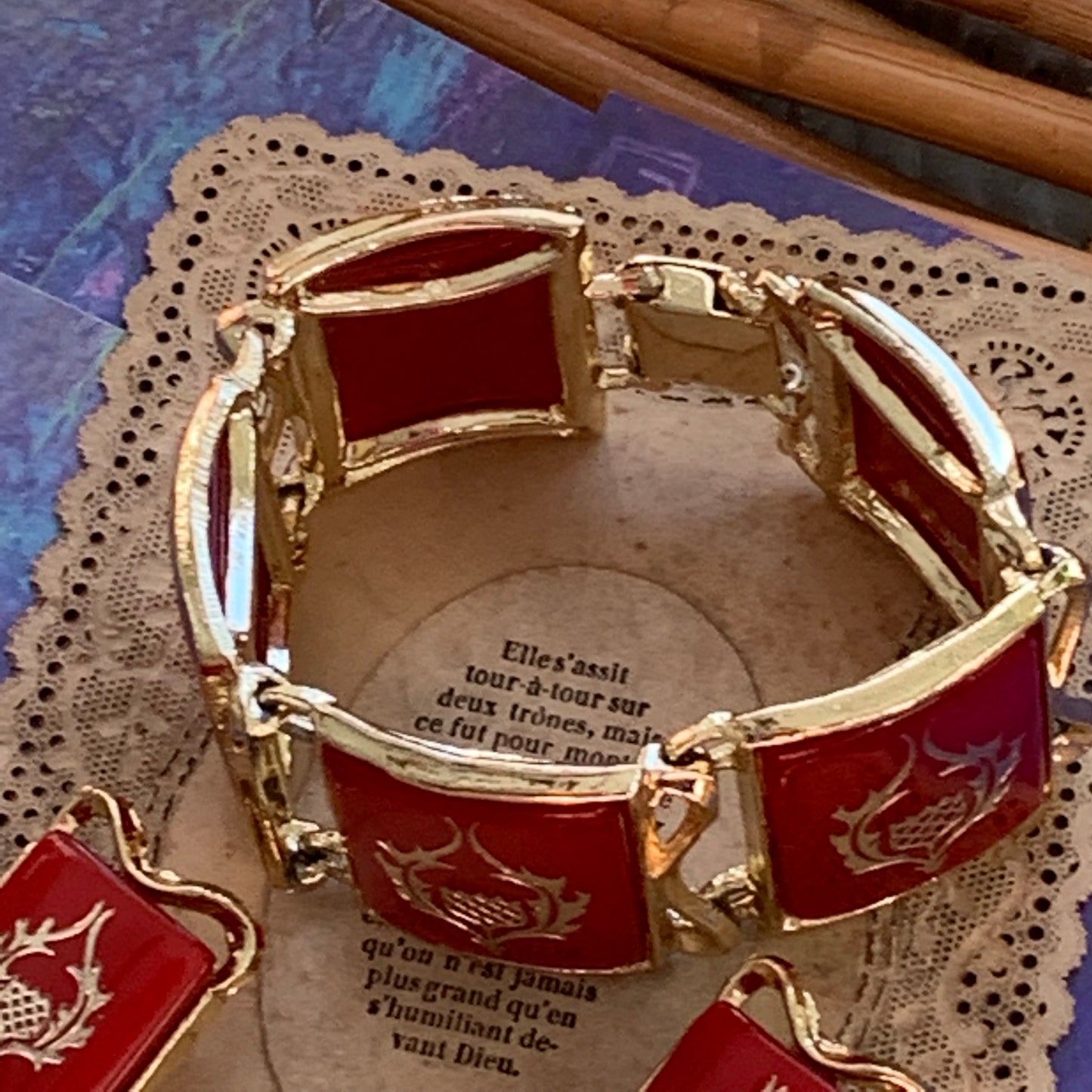 Vintage Signed Pam Red Heraldic Plastic Bracelet & Earring Set - Lady Slippers