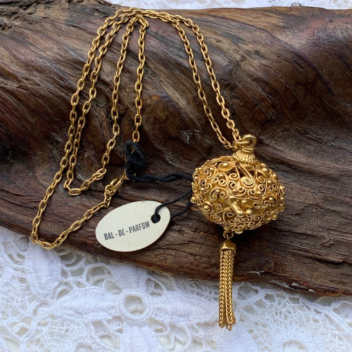 Vintage Florenza Bal-de-Parfum Perfume Necklace