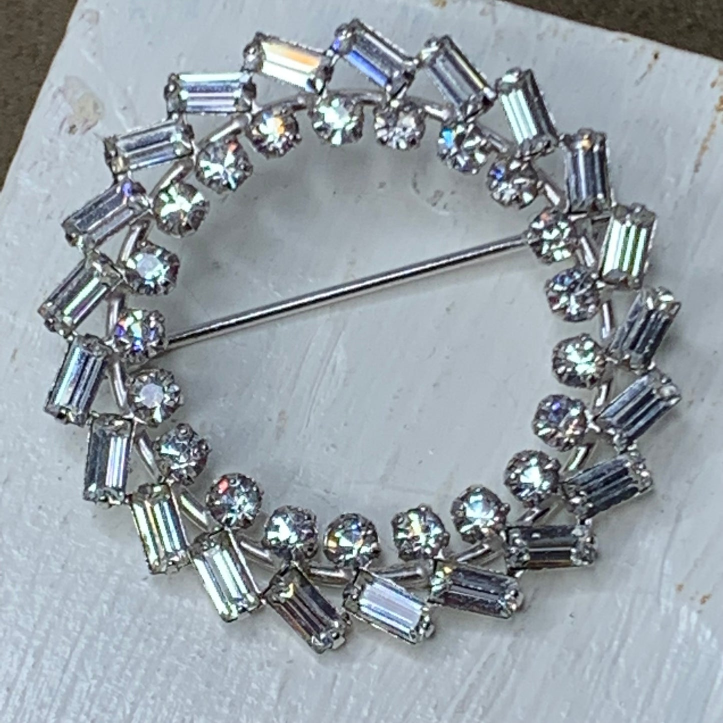 sparkling pin