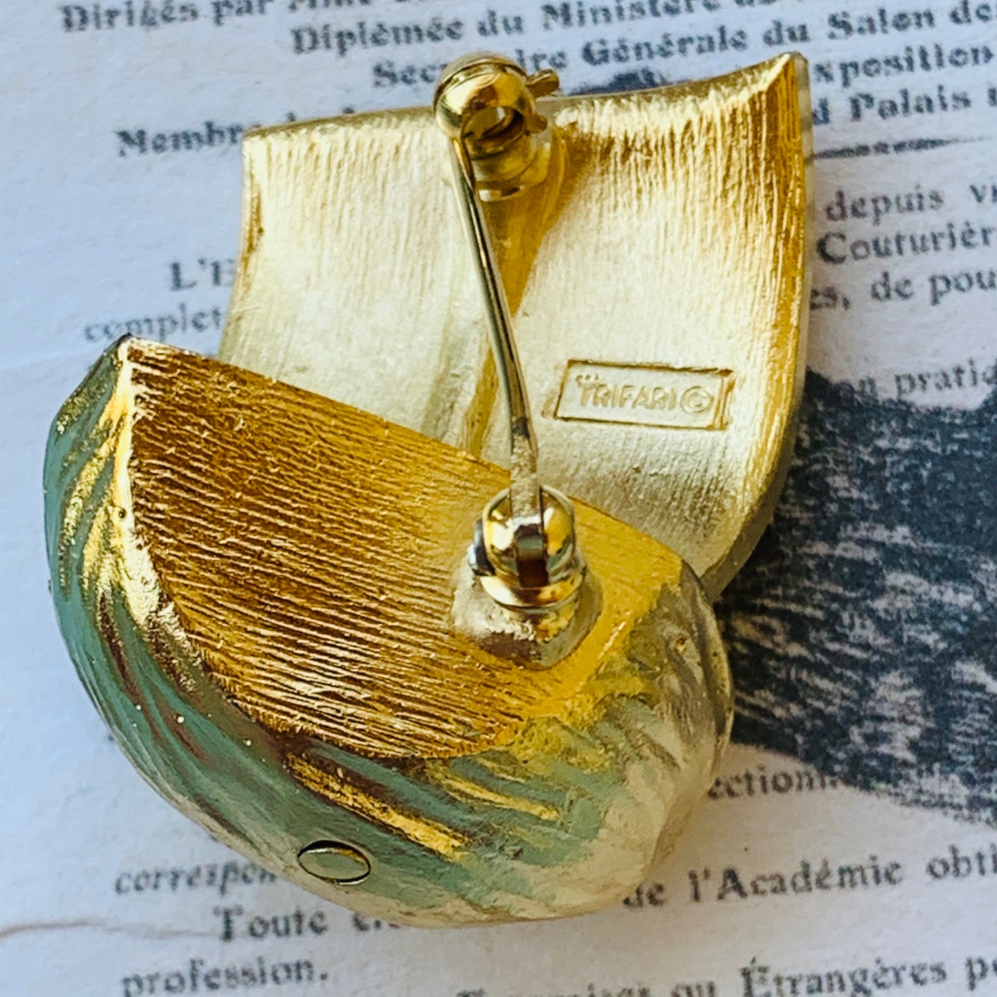 Vintage Trifari Whimsical Sailboat Pin