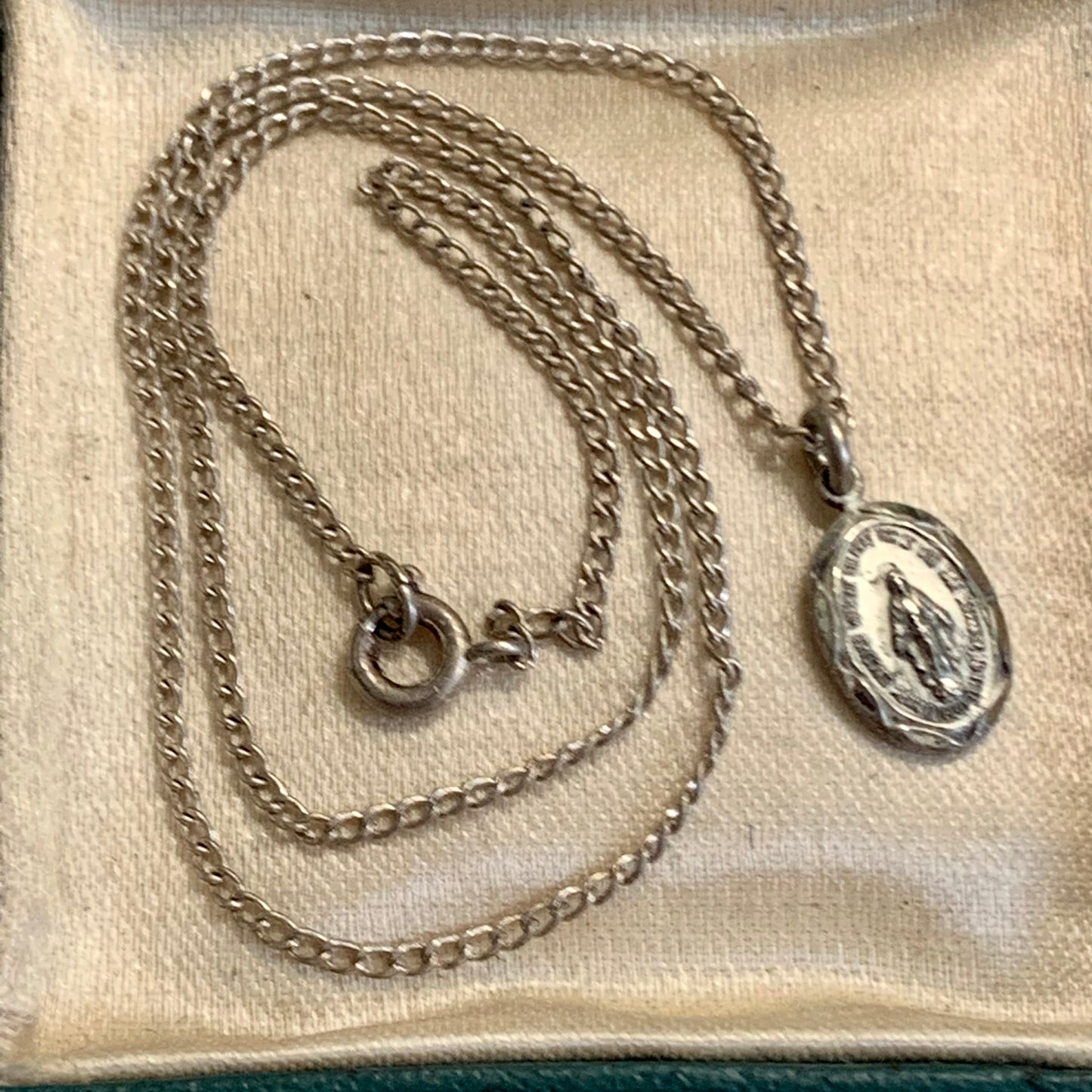 Vintage Creed Sterling Silver Child's Immaculate Mary Medal Necklace