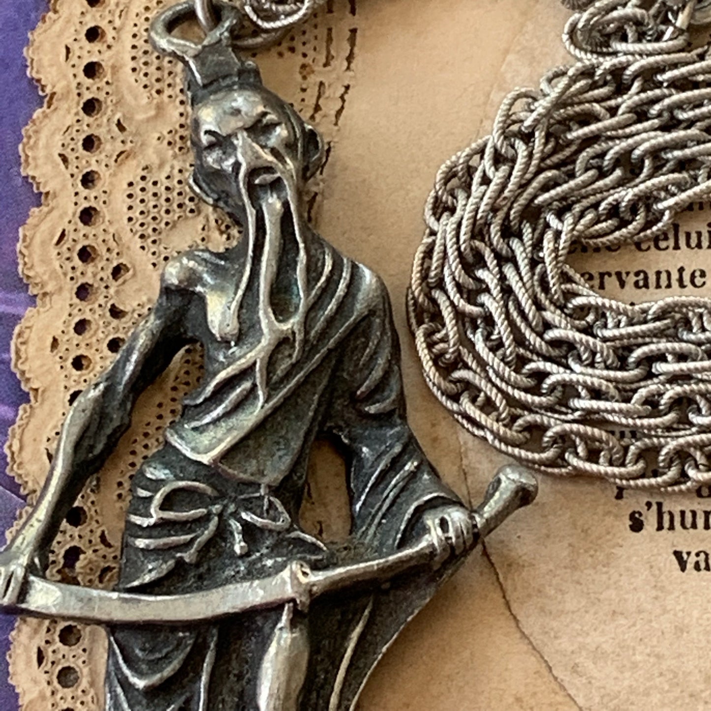 Unique Ancient Man Pendant Necklace - Lady Slippers