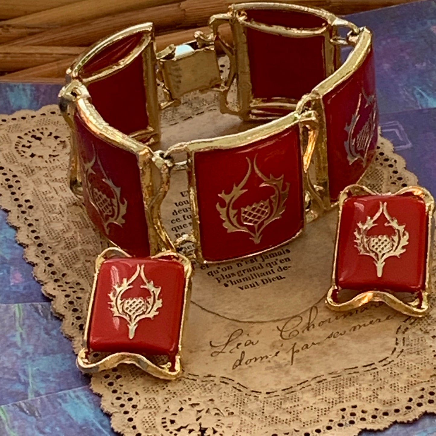 Vintage Signed Pam Red Heraldic Plastic Bracelet & Earring Set - Lady Slippers