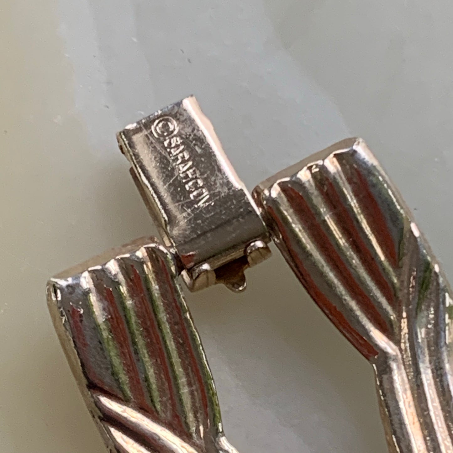 Vintage Sarah Coventry Modern Looking Bracelet - Lady Slippers