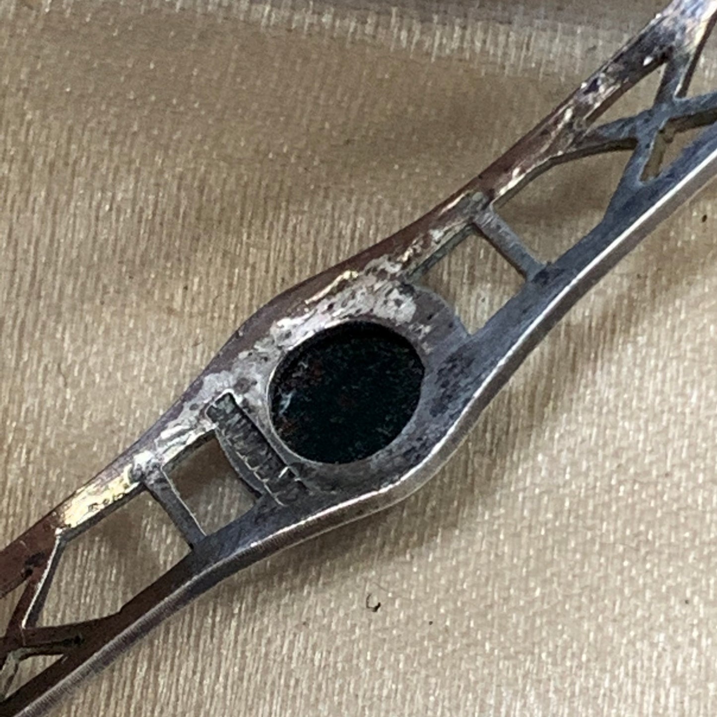 Art Deco Sterling Silver Mahogony Obsidian Semi Precious Gemstone Pin