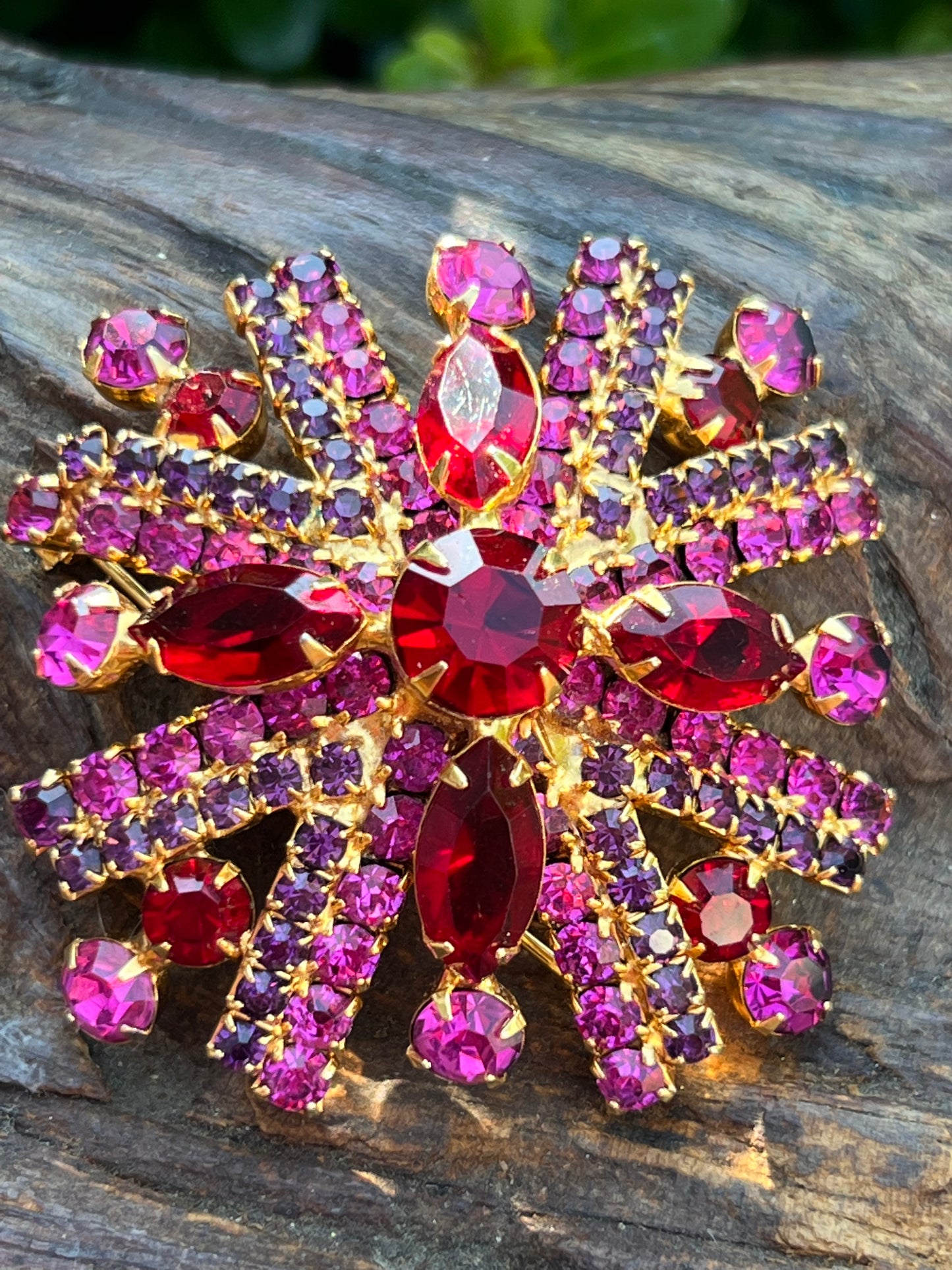 DeLizza & Elster, Juliana rhinestone pi