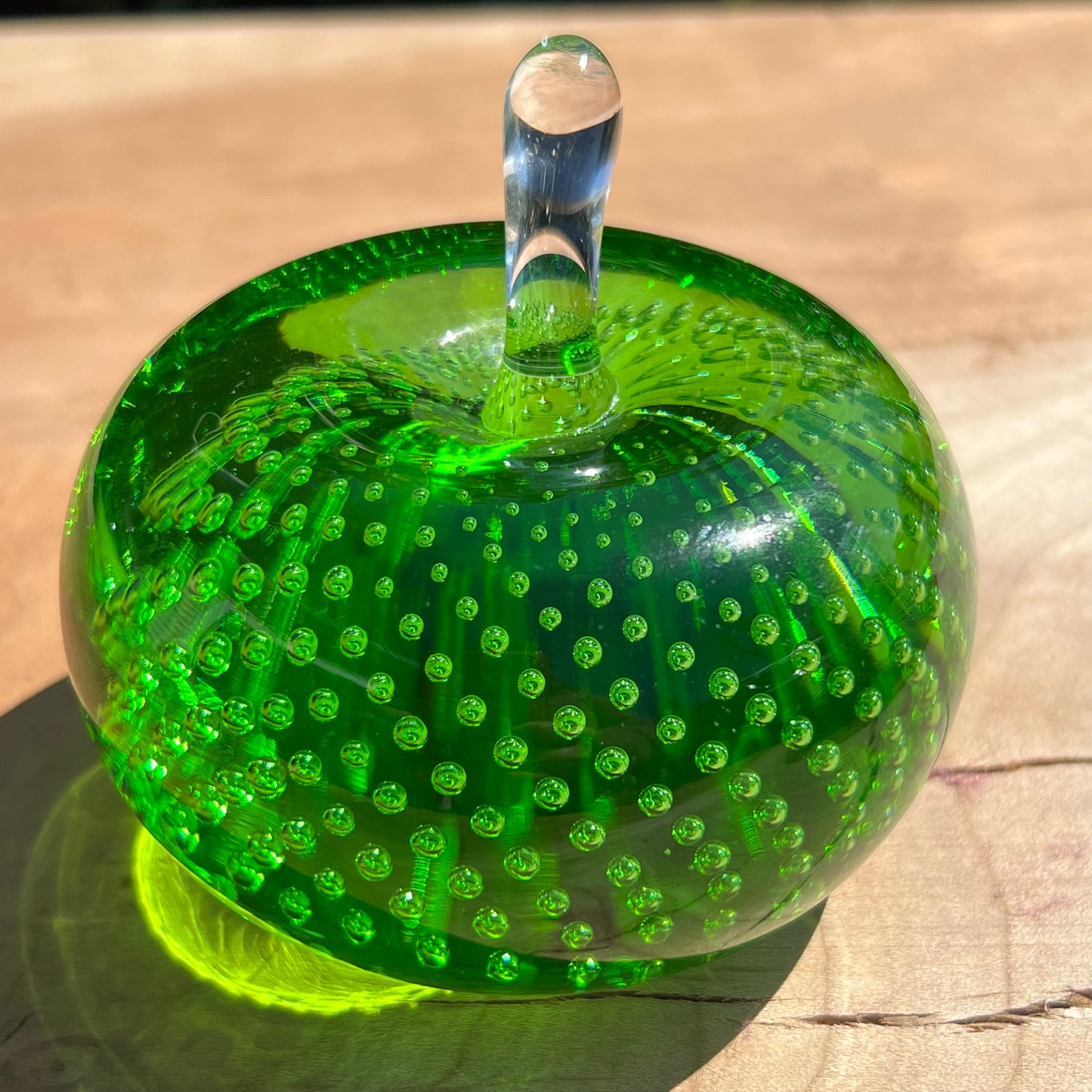Vintage Green Apple Controlled Bubble Art Glass Paperweight