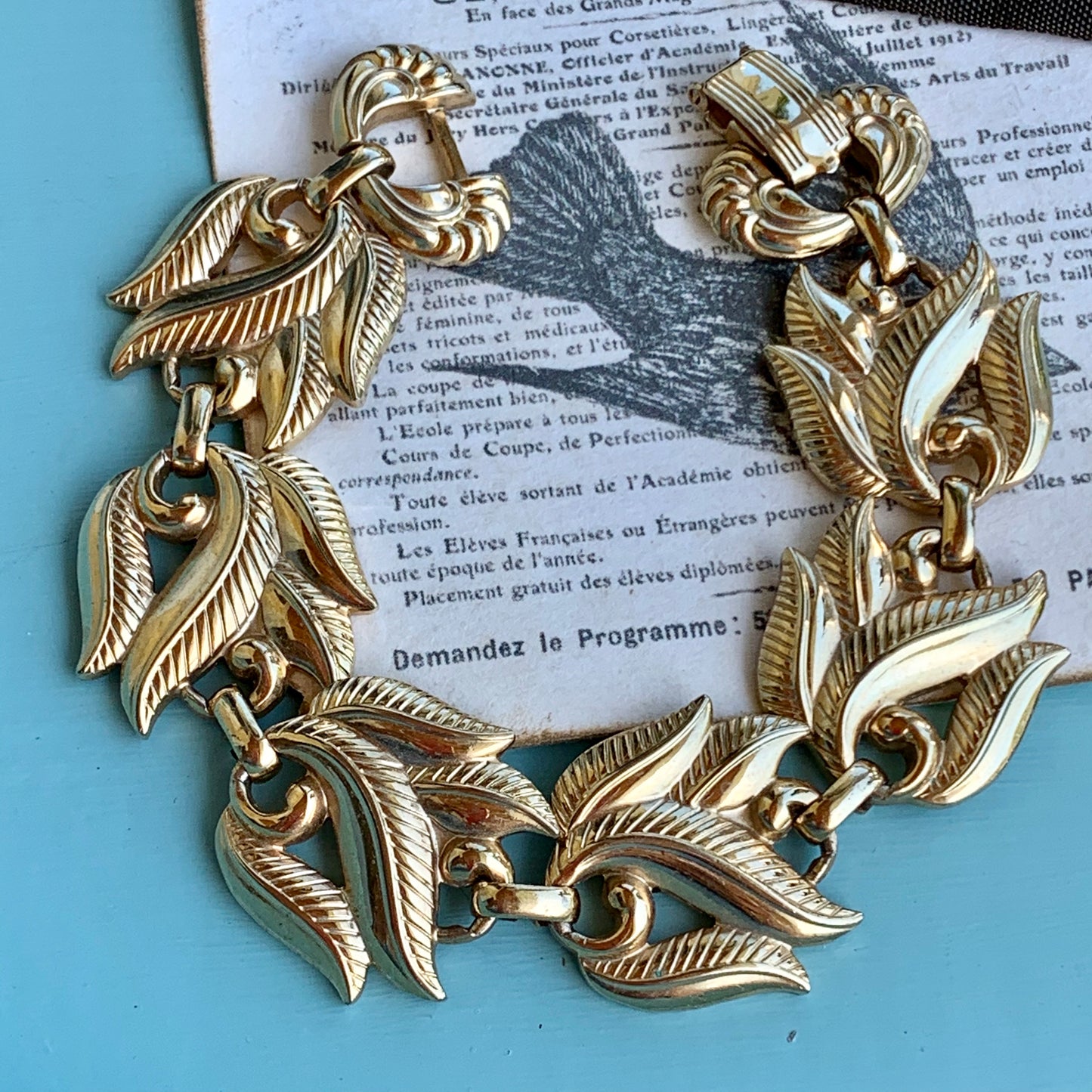 Vintage Hefty Modern Looking Bracelet