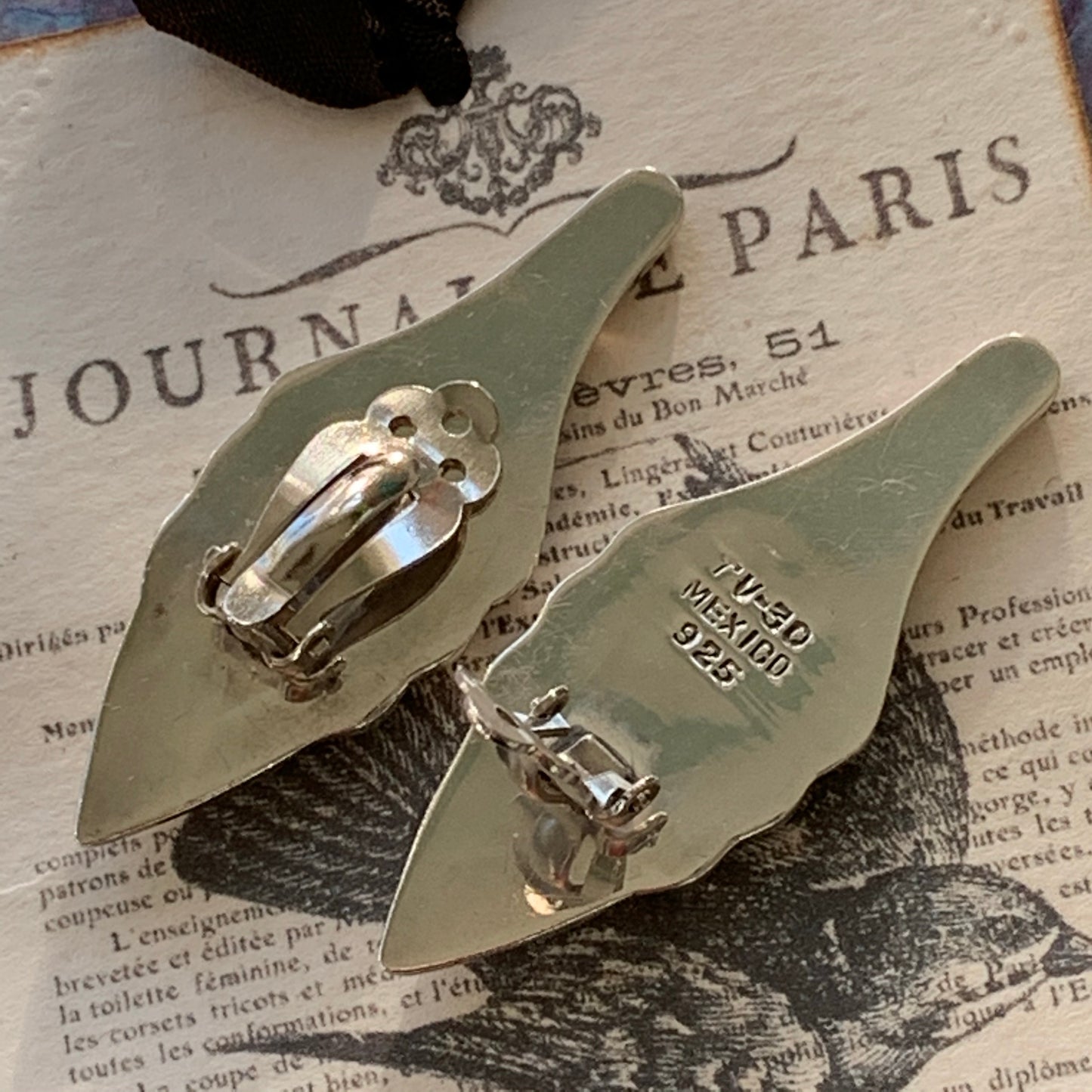 Vintage Modern Looking Mexican Sterling Silver Earrings - Lady Slippers