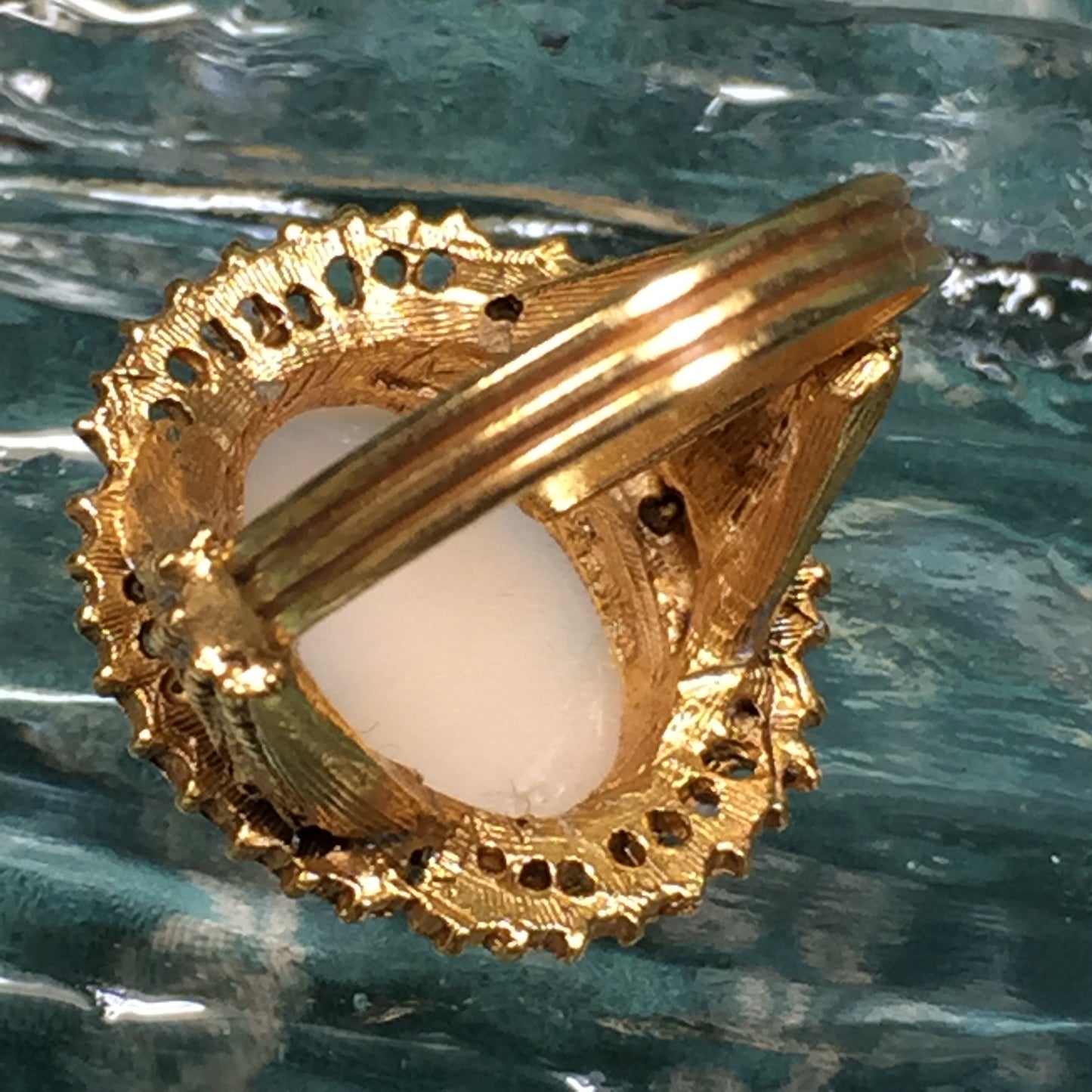 Vintage Florenza Shell Cameo Ring - Lady Slippers