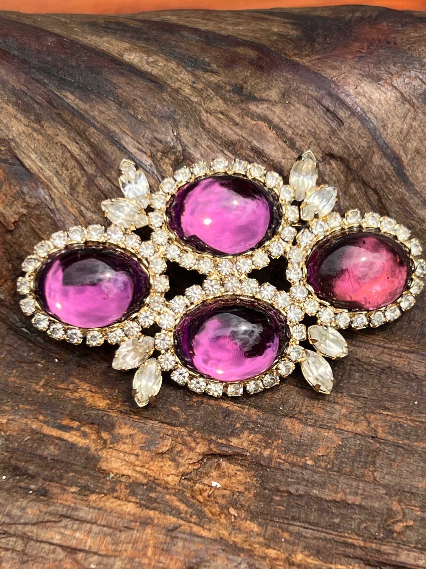 Stunning Vintage Faux Amethyst Glass Cab Rhinestone Pin