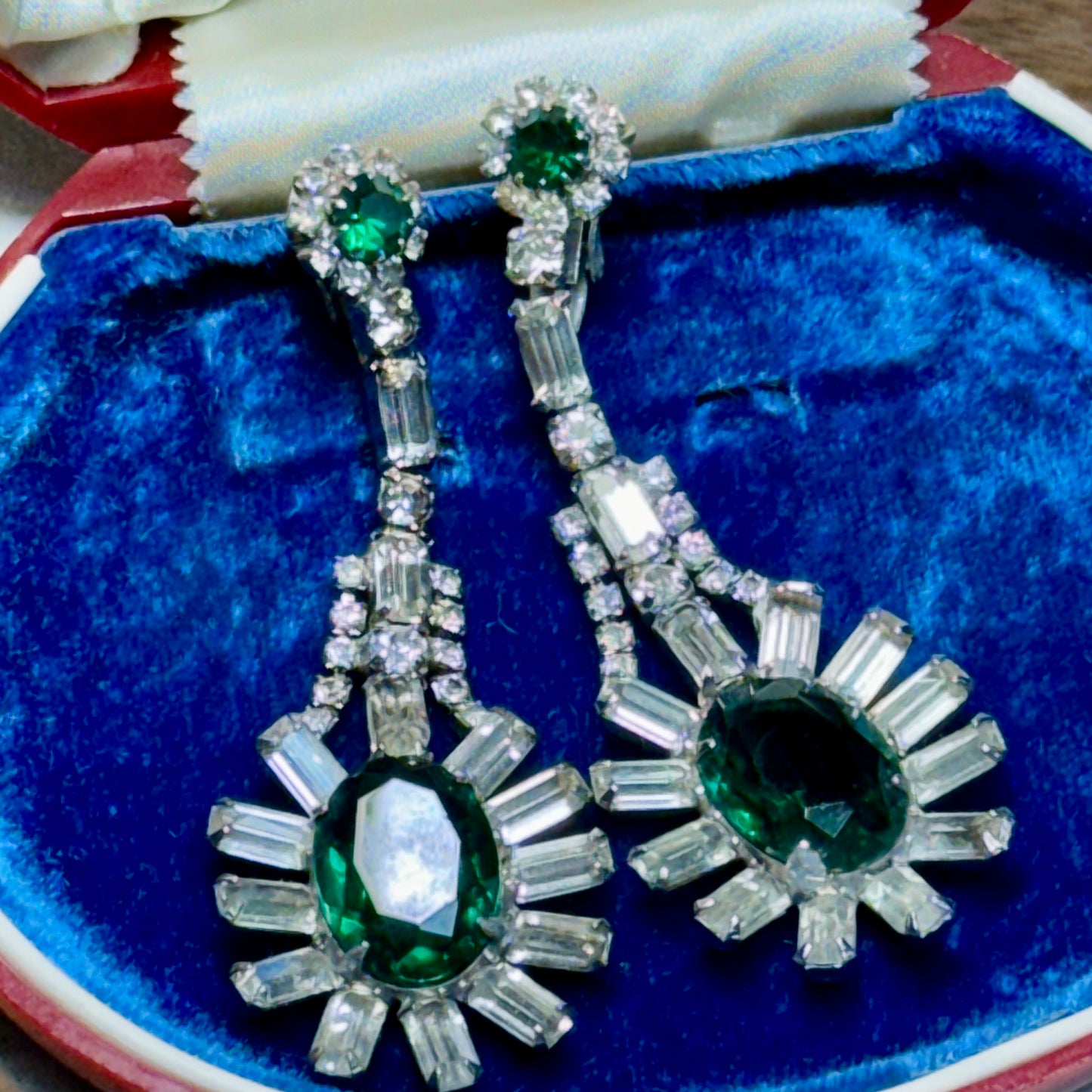 Vintage Eye Catching Green & Clear  Rhinestone Dangling Earrings